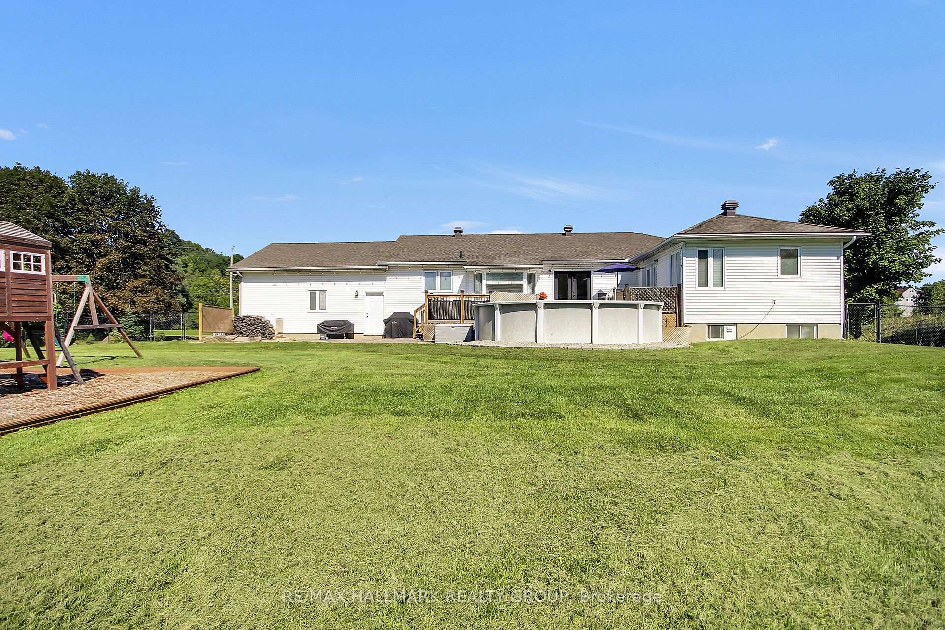 Photo 43 of 7414 Dawn Tara Drive, Ottawa, Osgoode Twp North of Reg Rd 6 — HOMEH