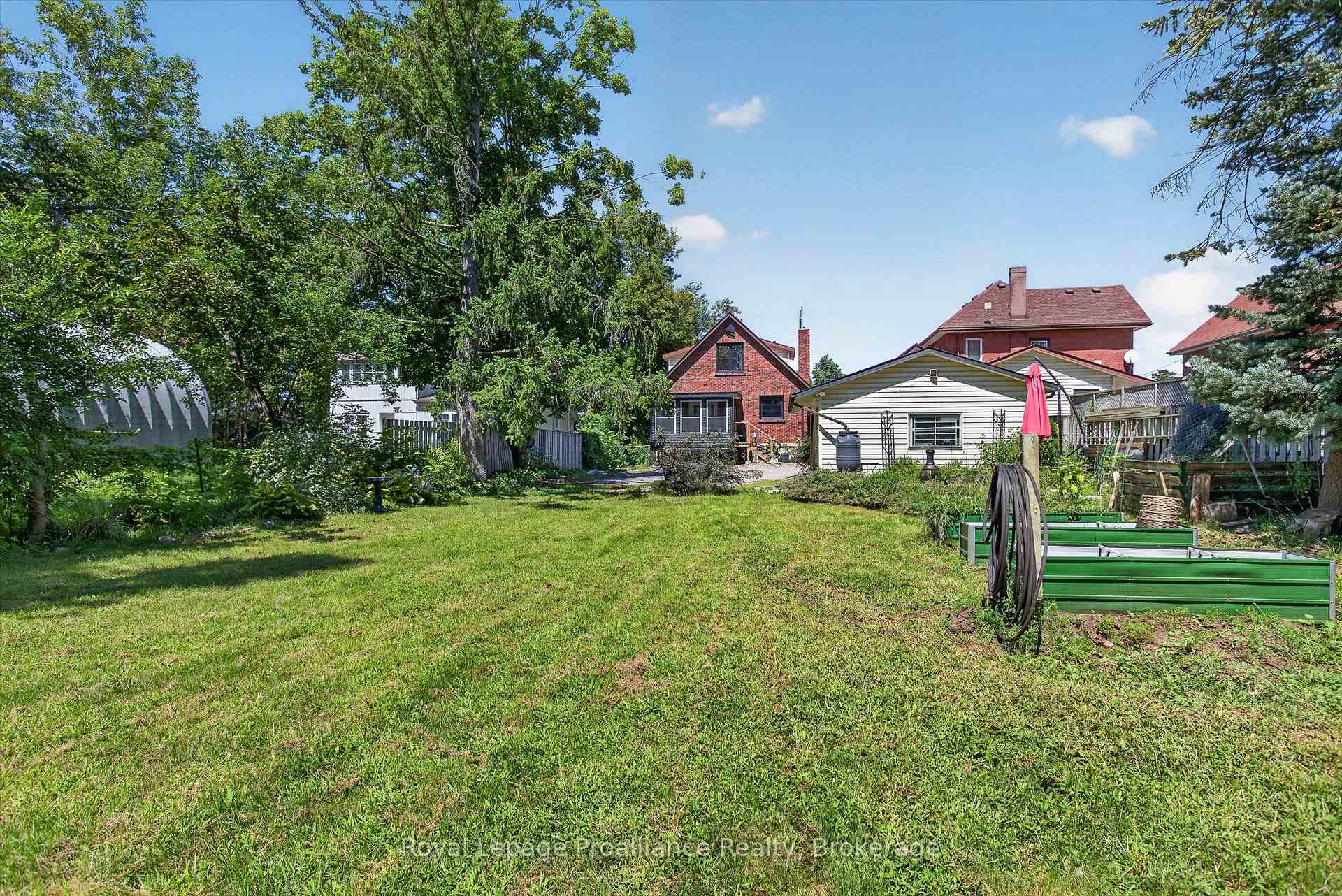 Photo 46 of 71 Lansdowne Street W, Peterborough, Otonabee Ward 1 — HOMEH