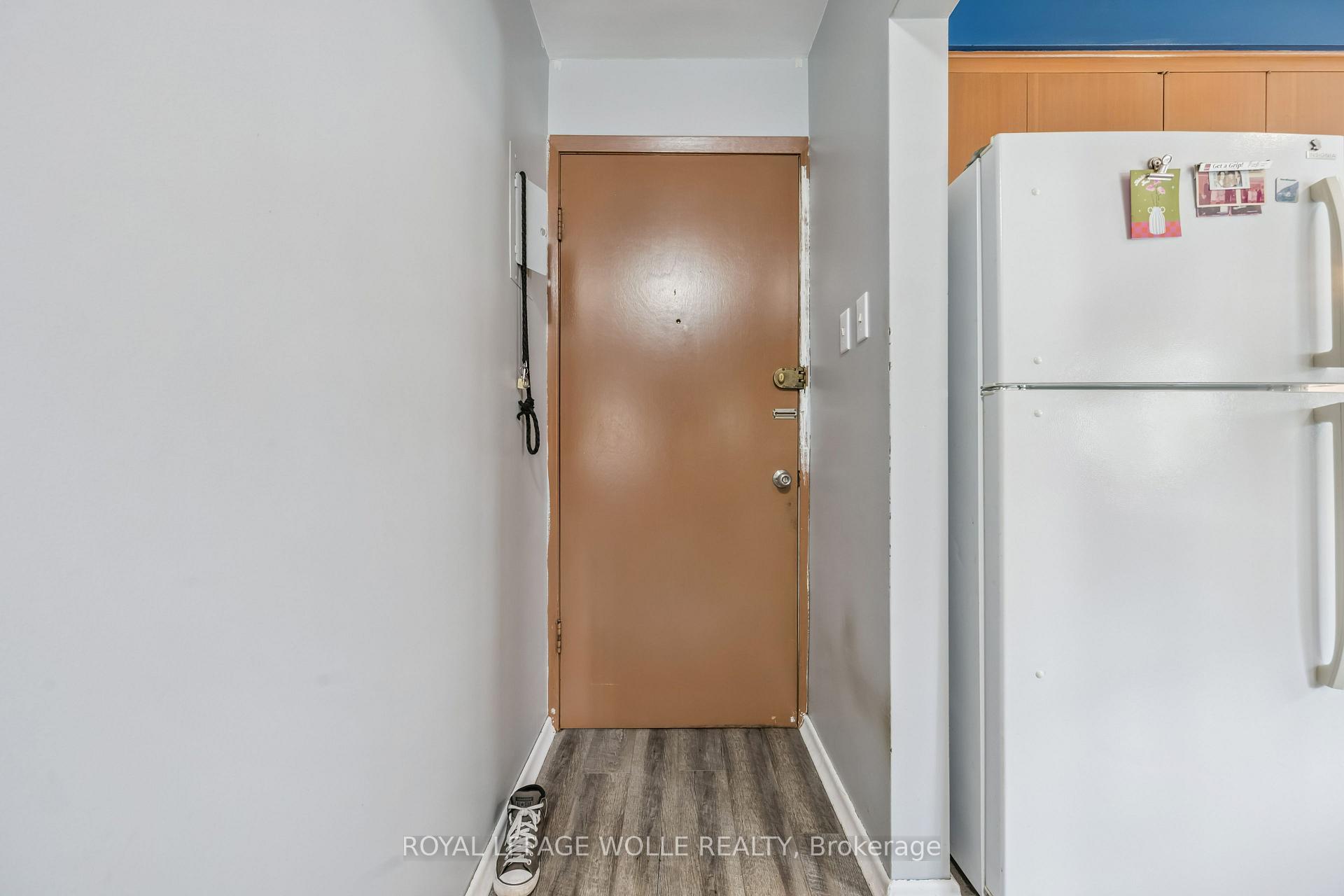 Photo 5 of 101 Secord Avenue, Kitchener, Heritage Park - Kitchener — HOMEH