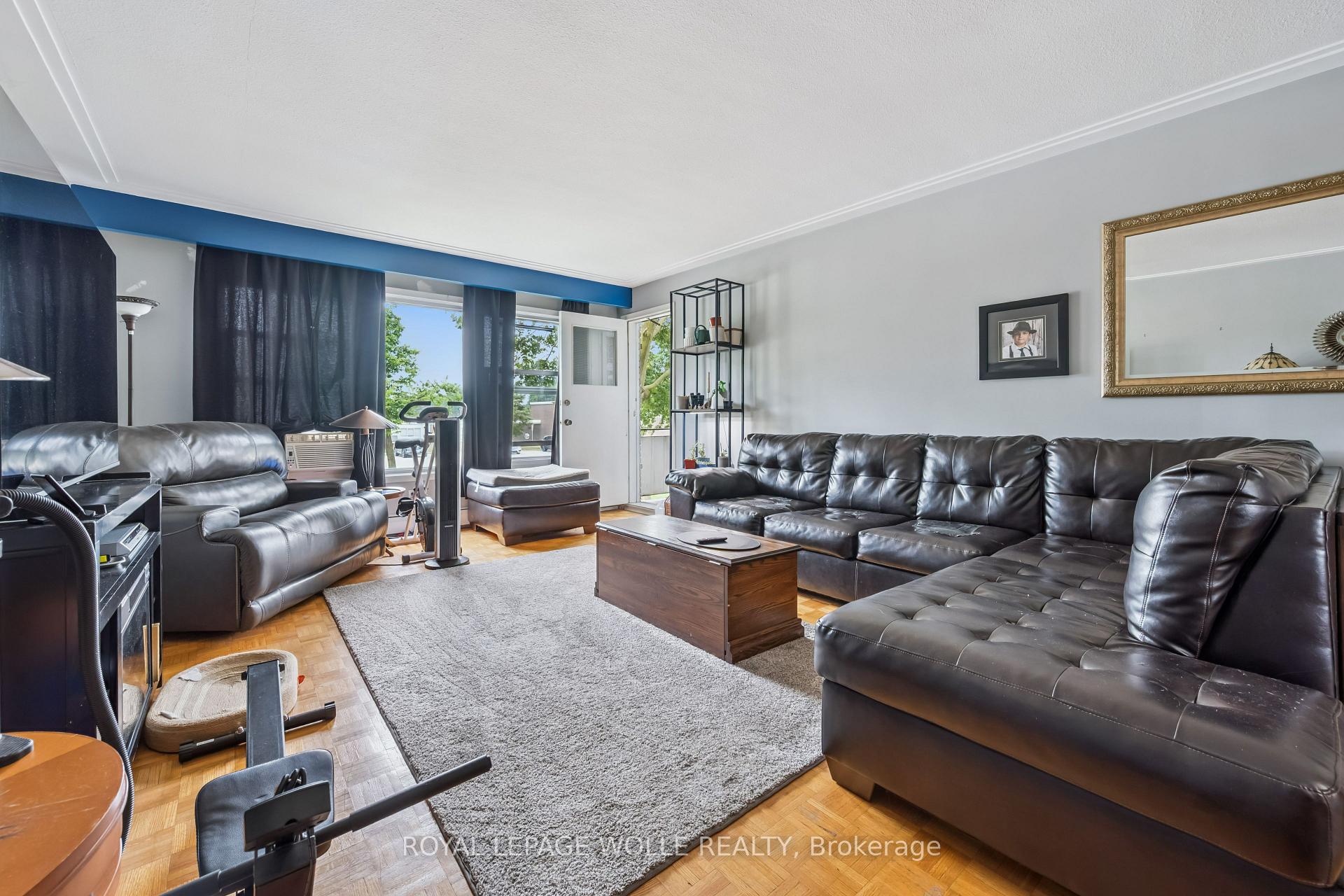 Photo 6 of 101 Secord Avenue, Kitchener, Heritage Park - Kitchener — HOMEH