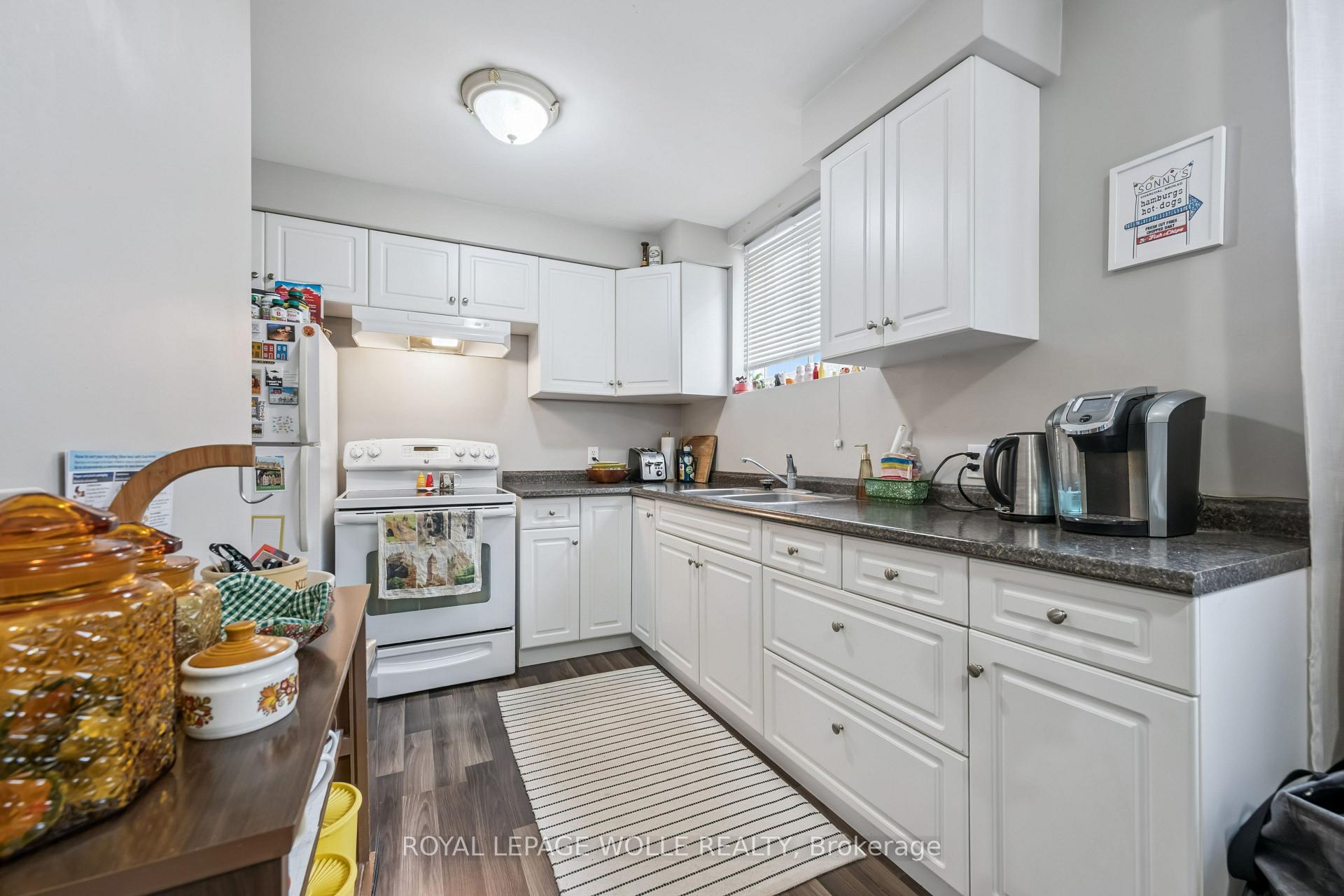 Photo 35 of 101 Secord Avenue, Kitchener, Heritage Park - Kitchener — HOMEH