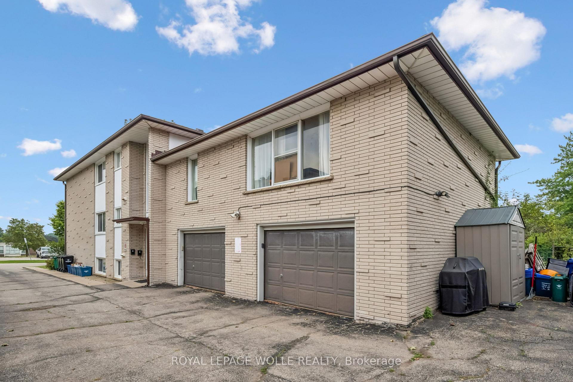 Photo 42 of 101 Secord Avenue, Kitchener, Heritage Park - Kitchener — HOMEH