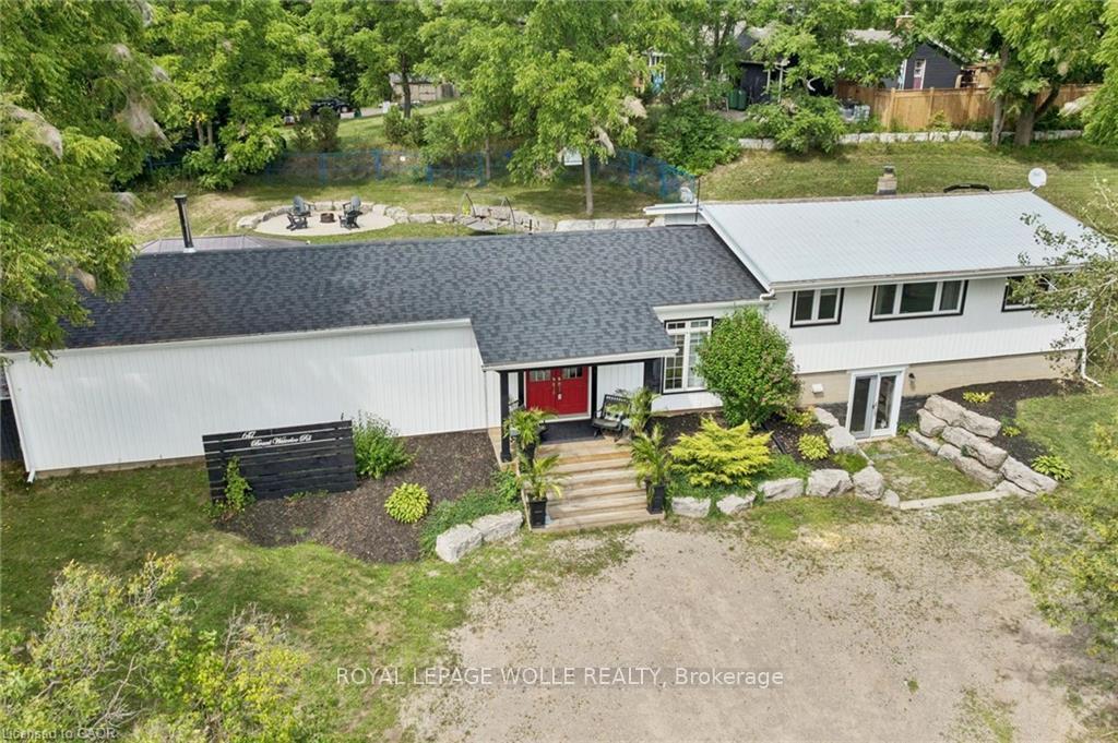Photo of 647 Brant Waterloo Road