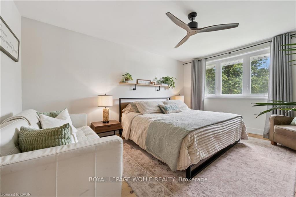 Photo 24 of 647 Brant Waterloo Road, North Dumfries, Ayr — HOMEH