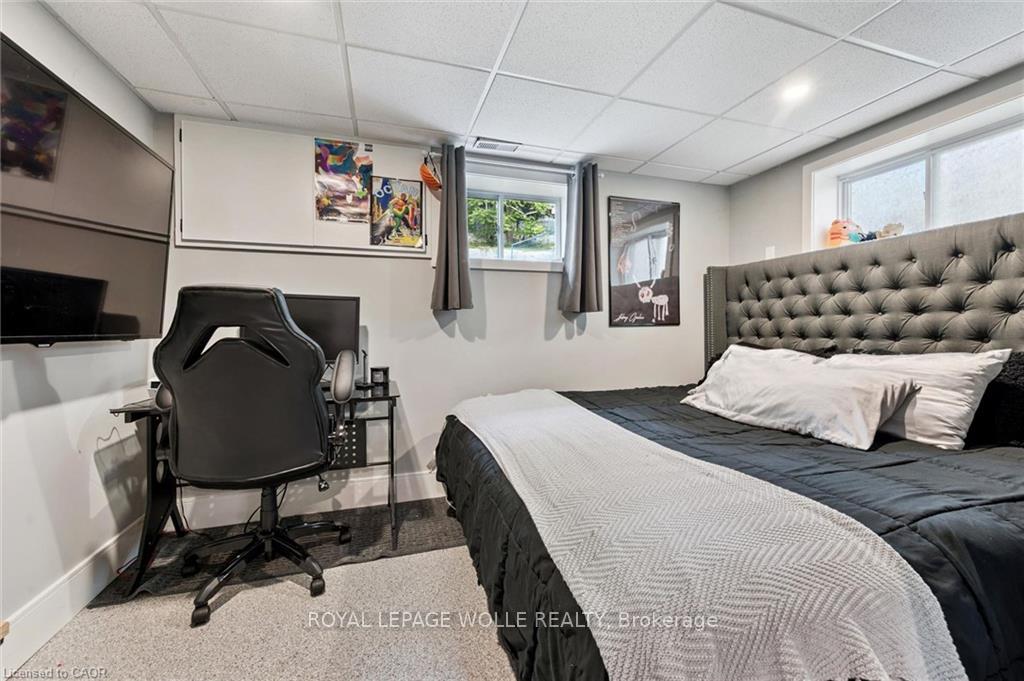 Photo 34 of 647 Brant Waterloo Road, North Dumfries, Ayr — HOMEH
