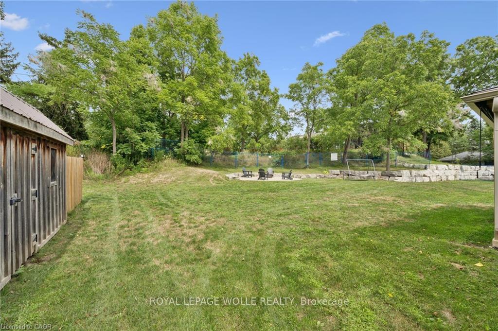 Photo 40 of 647 Brant Waterloo Road, North Dumfries, Ayr — HOMEH