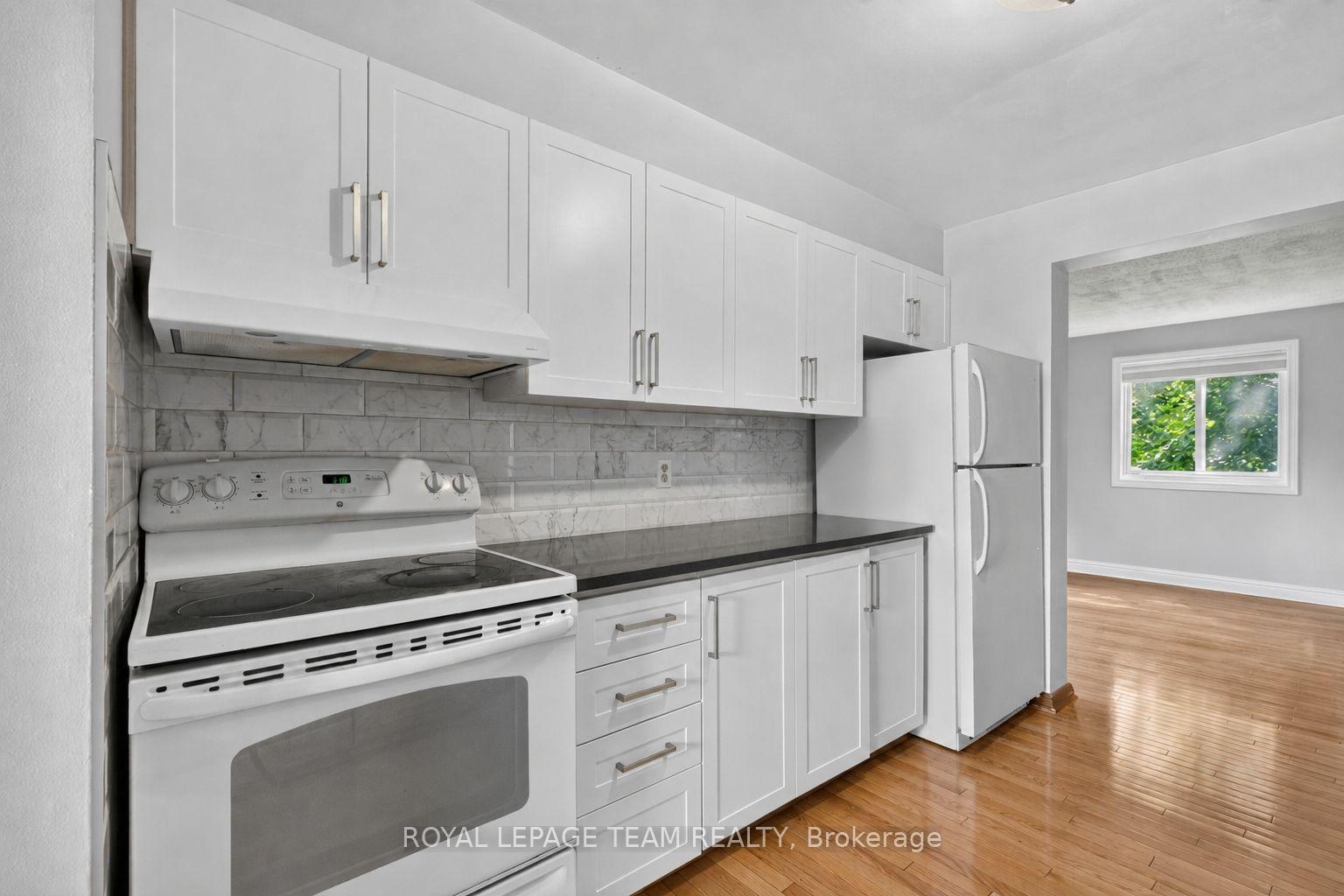 Photo 8 of Unit 100, 78 Castlegreen Private, Ottawa, Hunt Club Park/Greenboro — HOMEH
