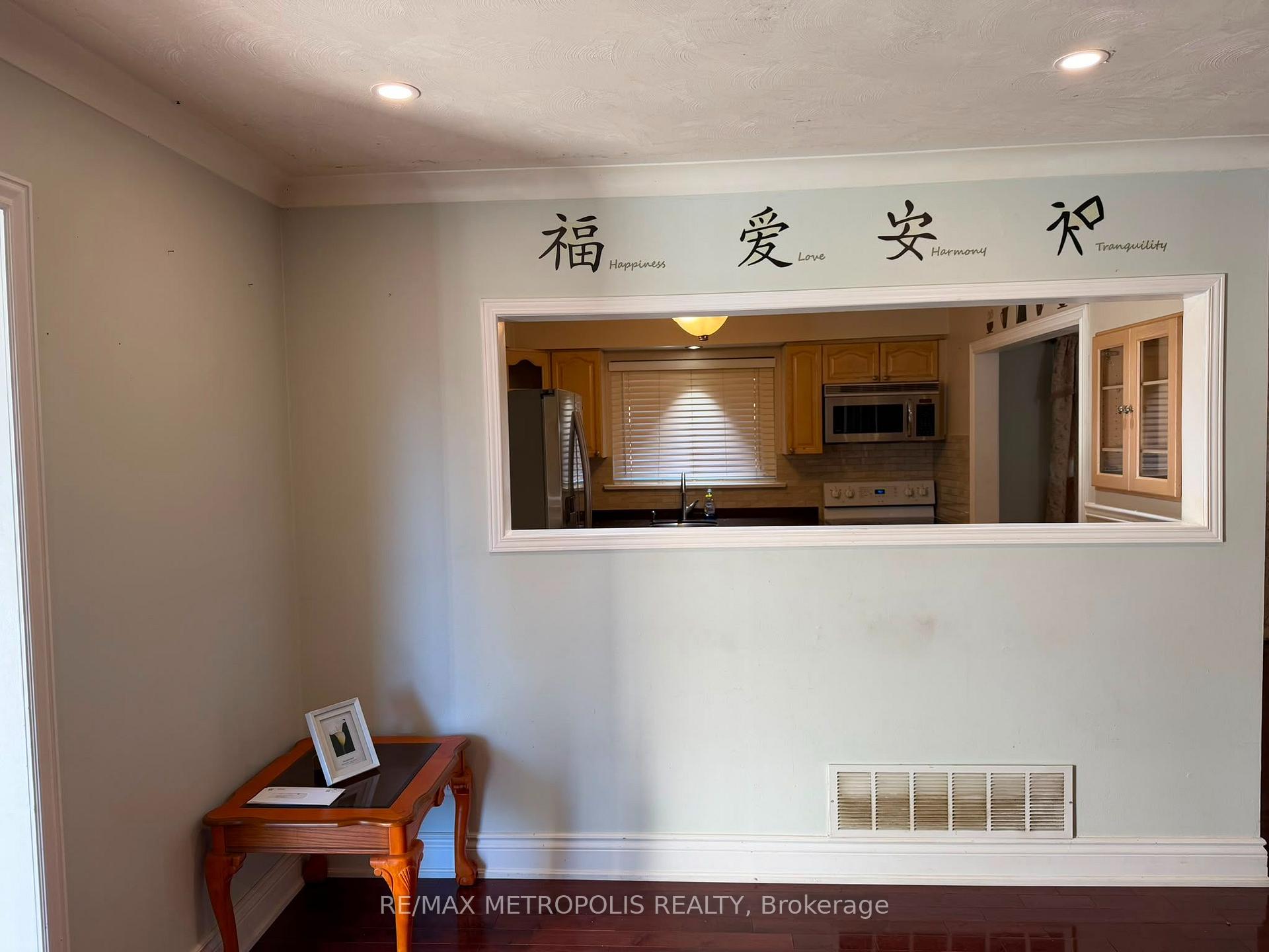Photo 16 of Unit Upper, 37 Carlyle Crescent, Brampton, Brampton East — HOMEH