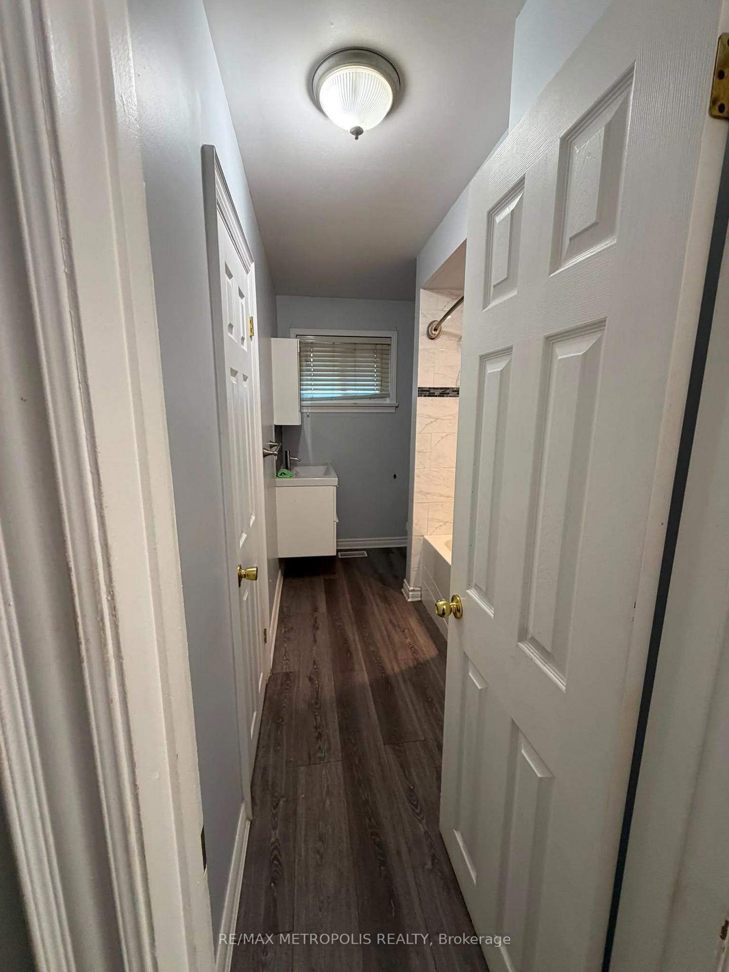 Photo 23 of Unit Upper, 37 Carlyle Crescent, Brampton, Brampton East — HOMEH