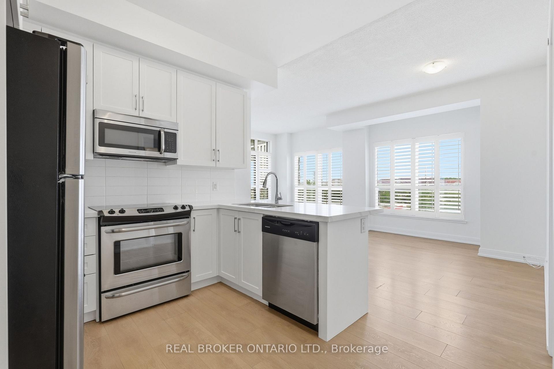 Photo 6 of Unit 307, 540 Bur Oak Avenue, Markham, Berczy — HOMEH