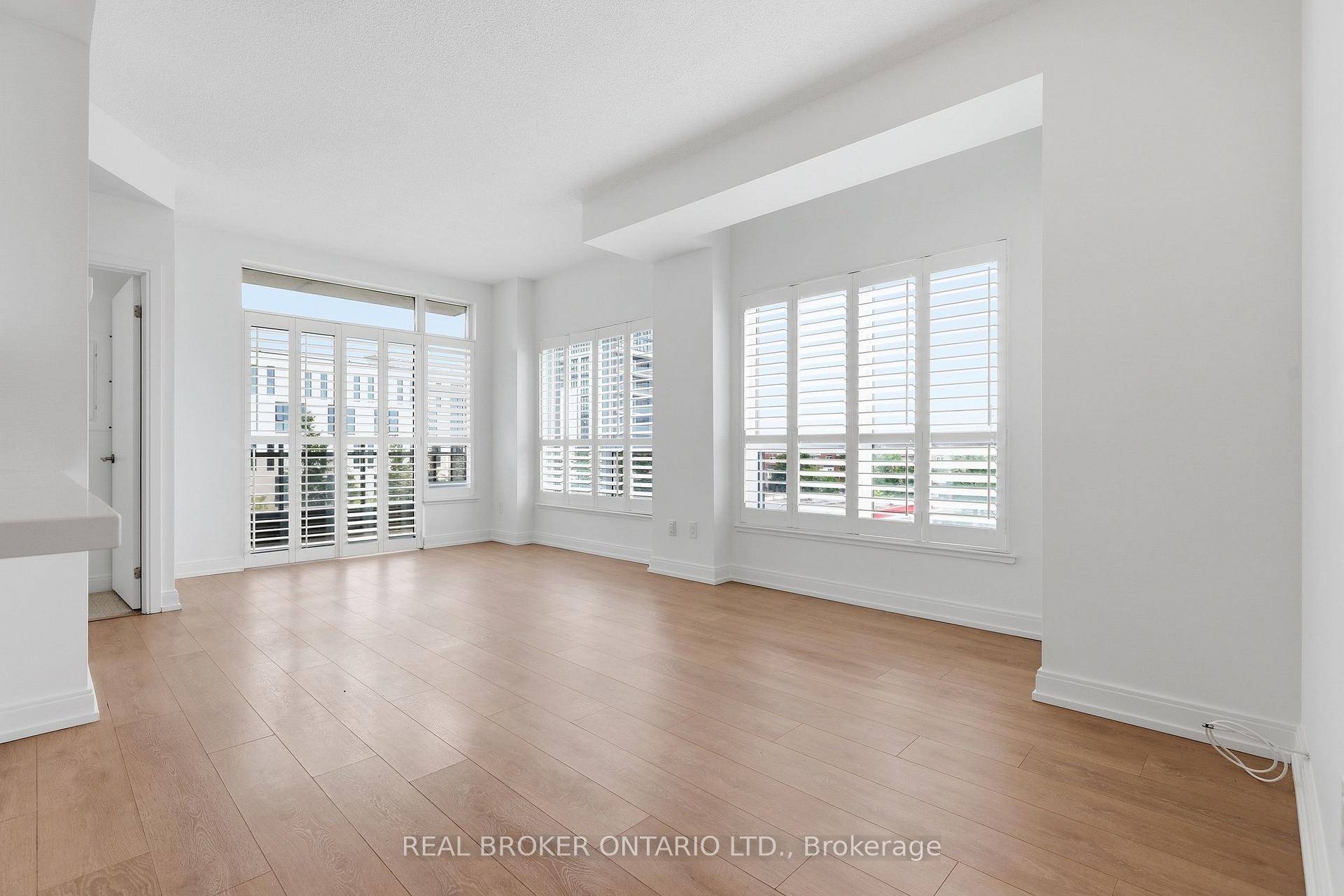 Photo 8 of Unit 307, 540 Bur Oak Avenue, Markham, Berczy — HOMEH