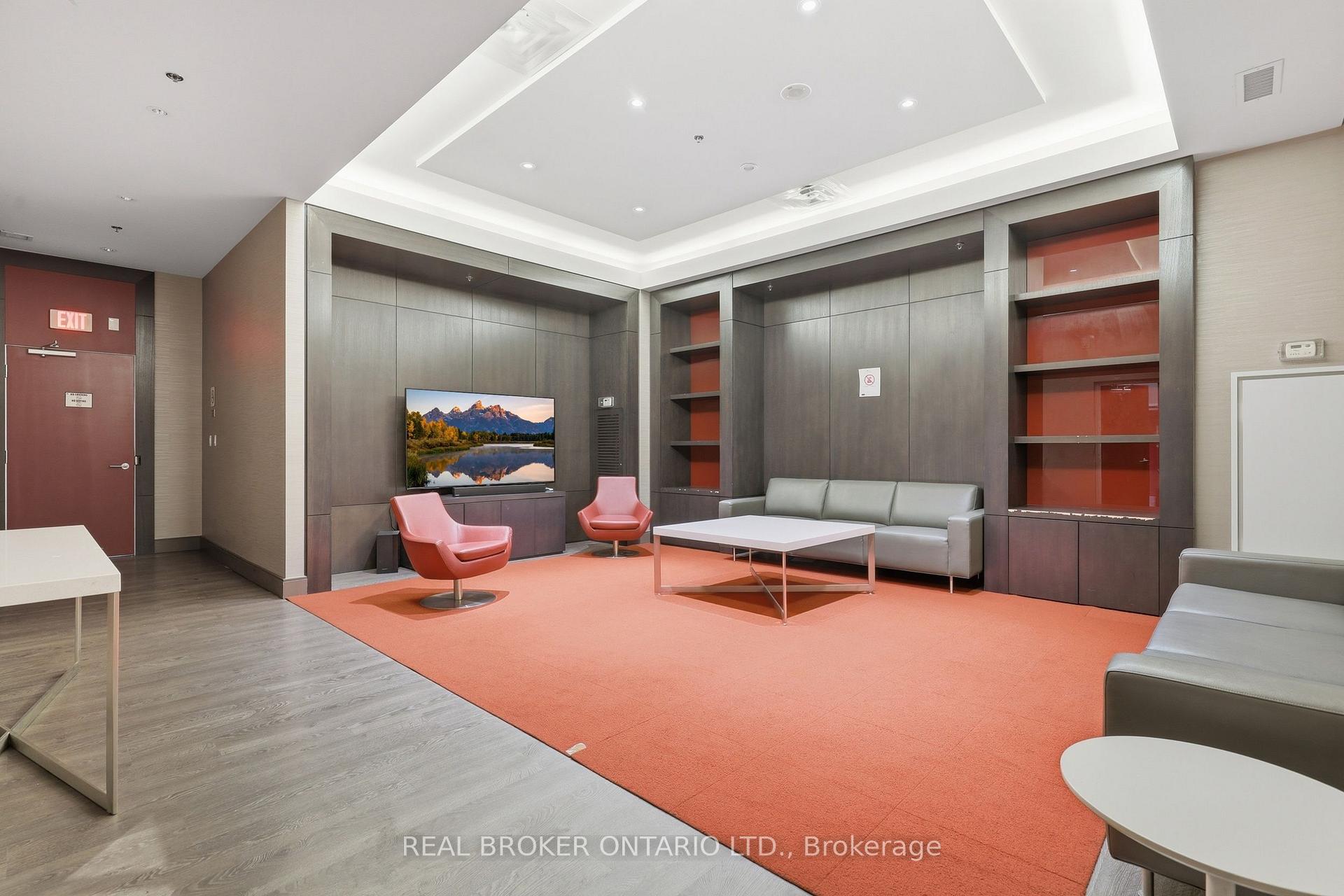 Photo 16 of Unit 307, 540 Bur Oak Avenue, Markham, Berczy — HOMEH