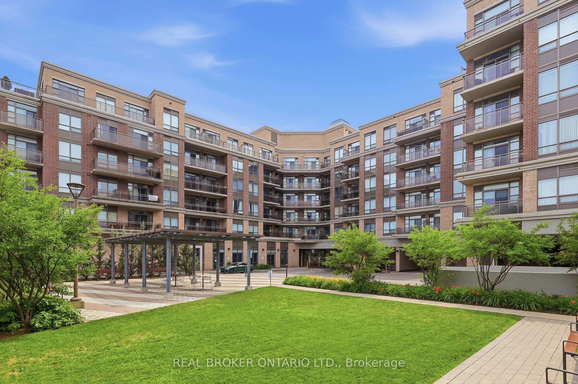 Photo 21 of Unit 307, 540 Bur Oak Avenue, Markham, Berczy — HOMEH