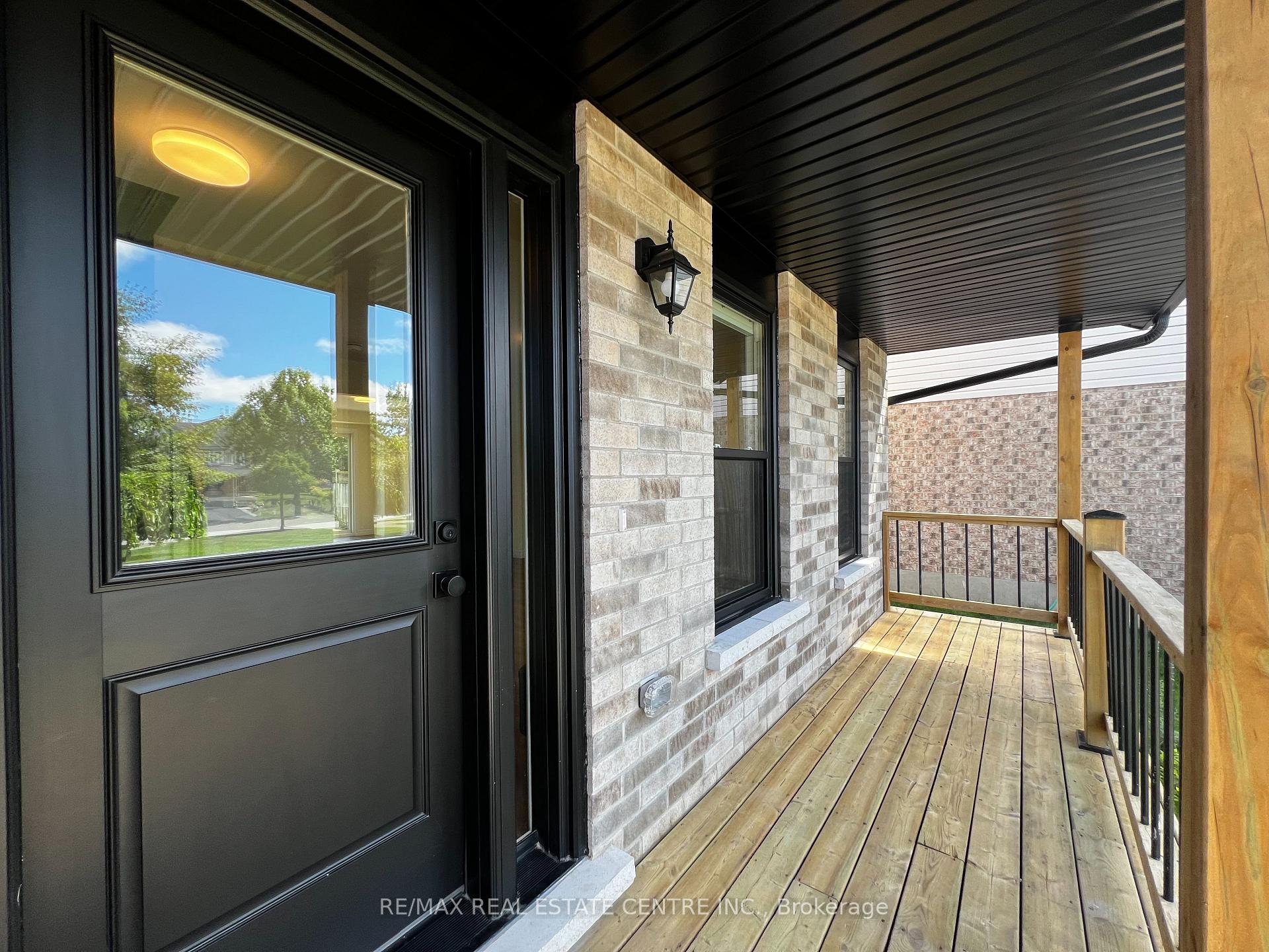Photo 18 of 716 Russel Court, Shelburne — HOMEH