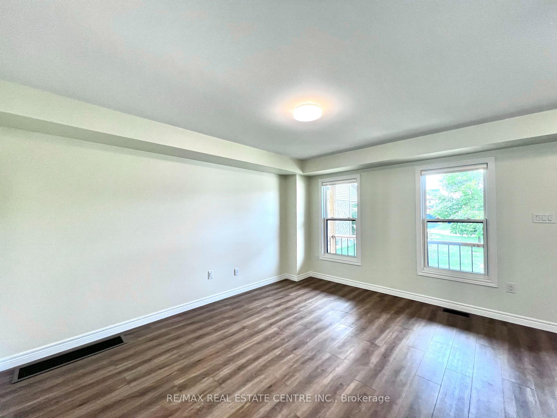 Photo 36 of 716 Russel Court, Shelburne — HOMEH