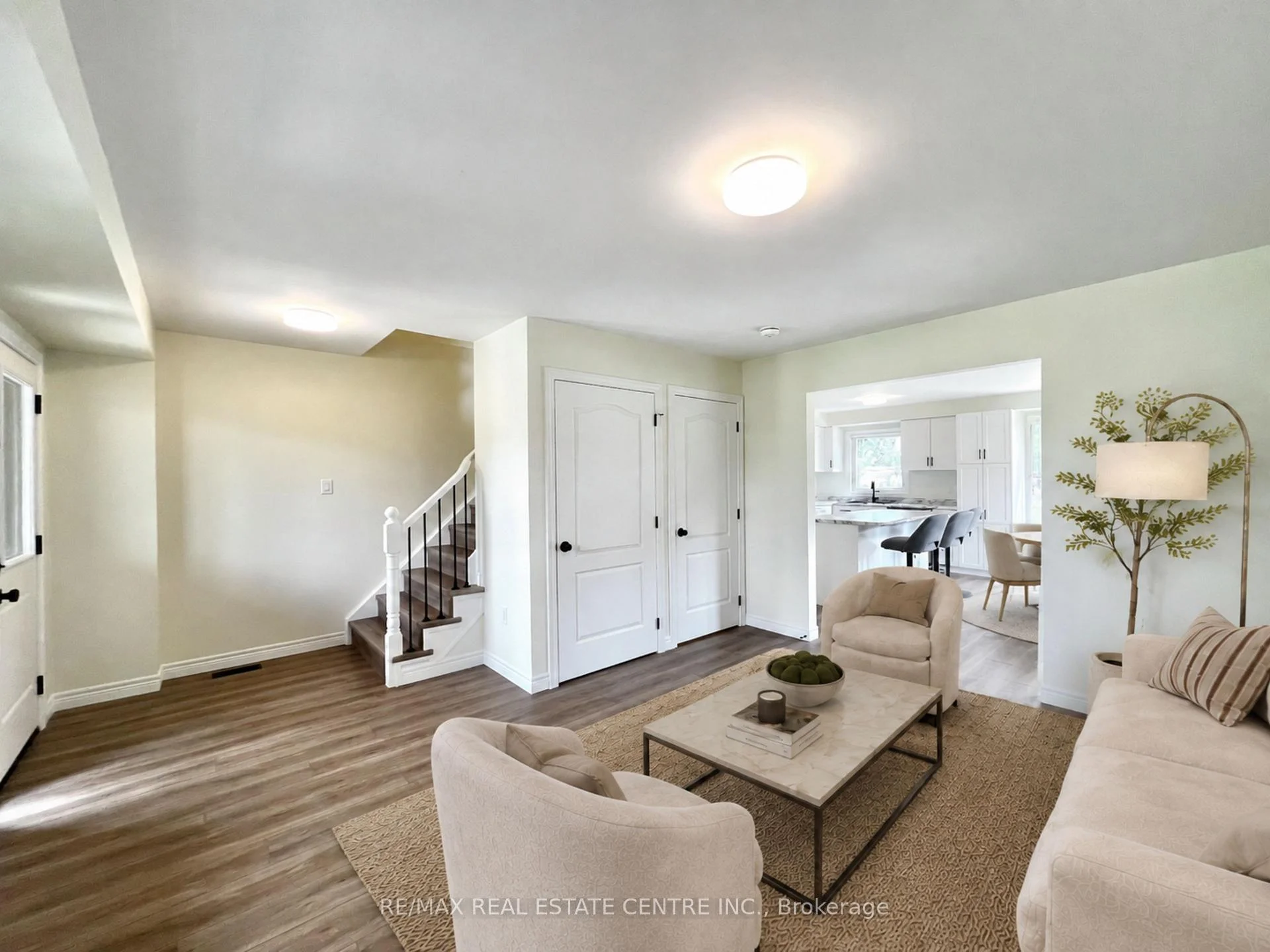 Photo 19 of 716 Russel Court, Shelburne — HOMEH