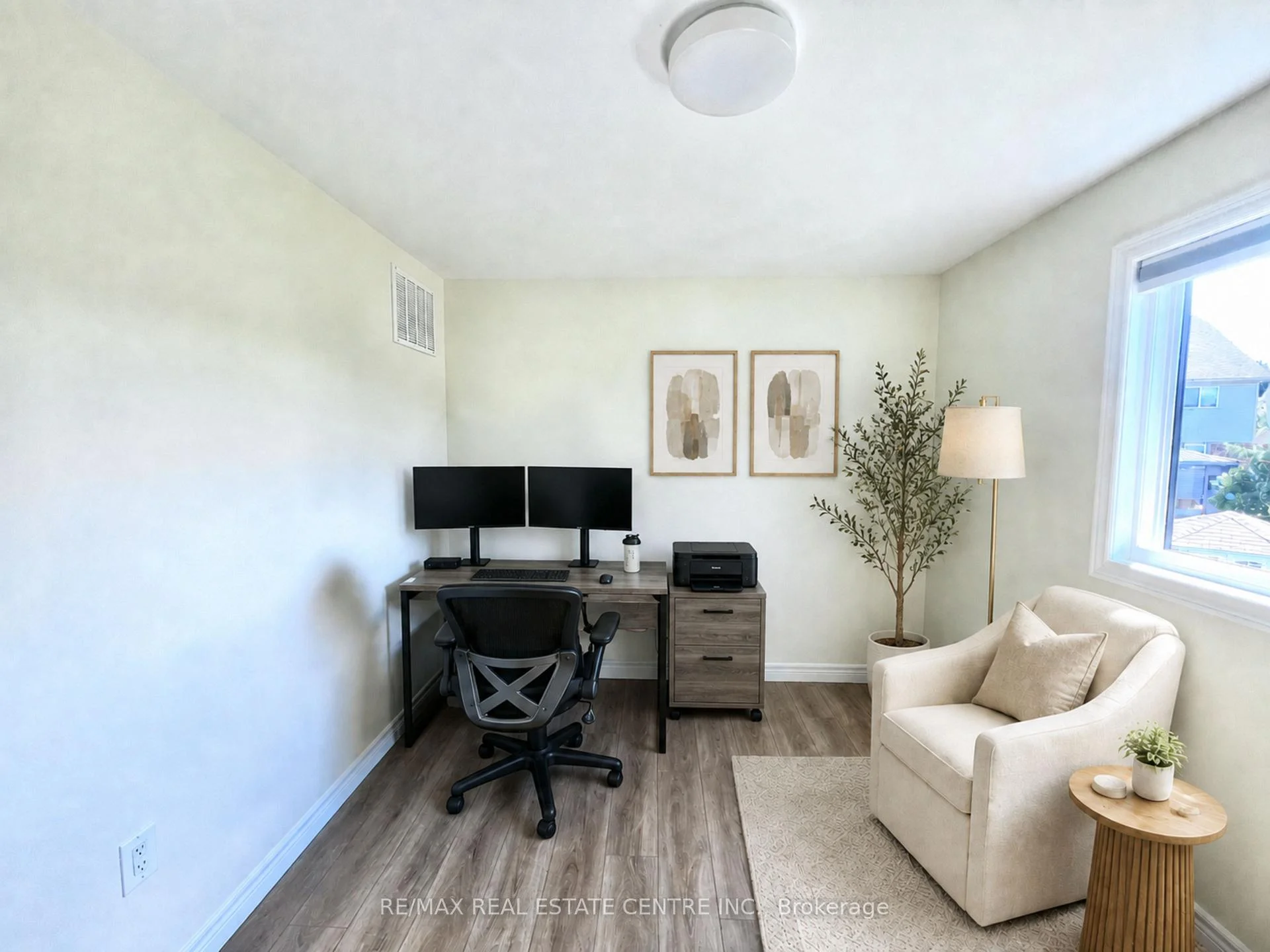 Photo 27 of 716 Russel Court, Shelburne — HOMEH