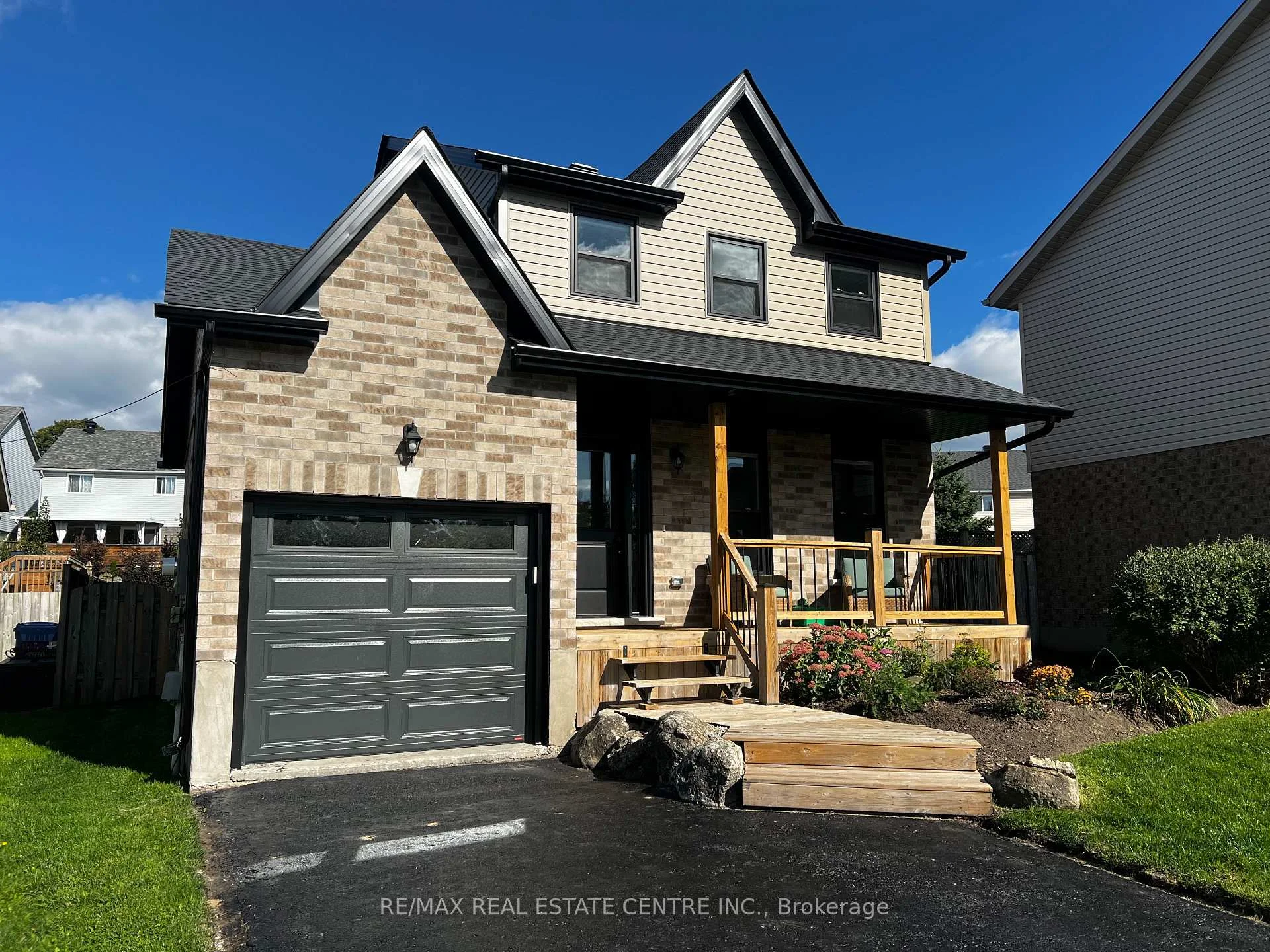 Photo 17 of 716 Russel Court, Shelburne — HOMEH