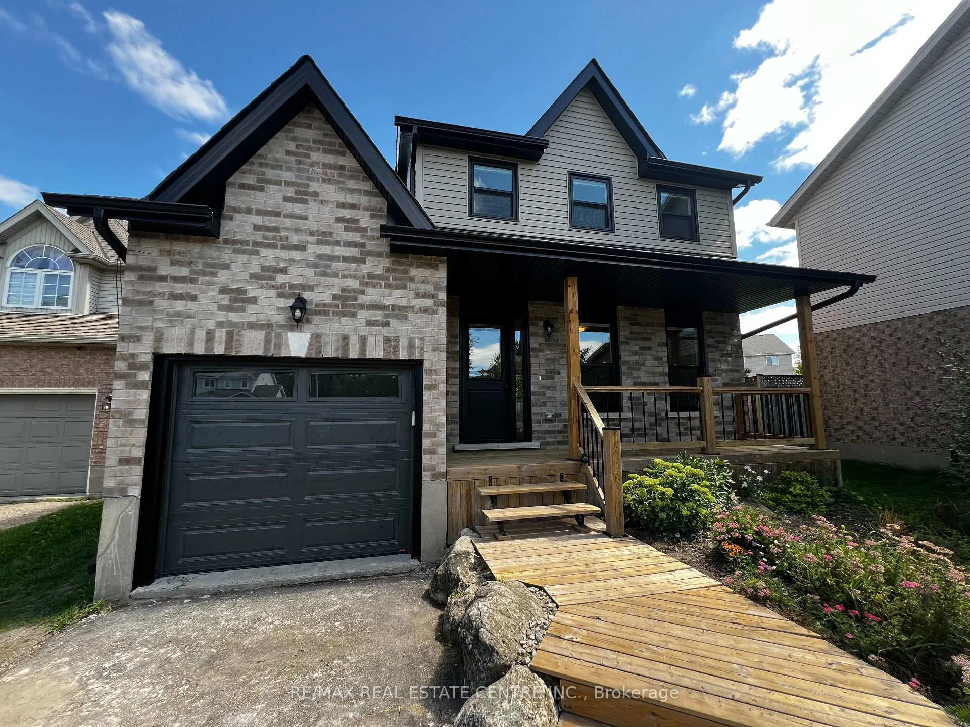Photo 12 of 716 Russel Court, Shelburne — HOMEH
