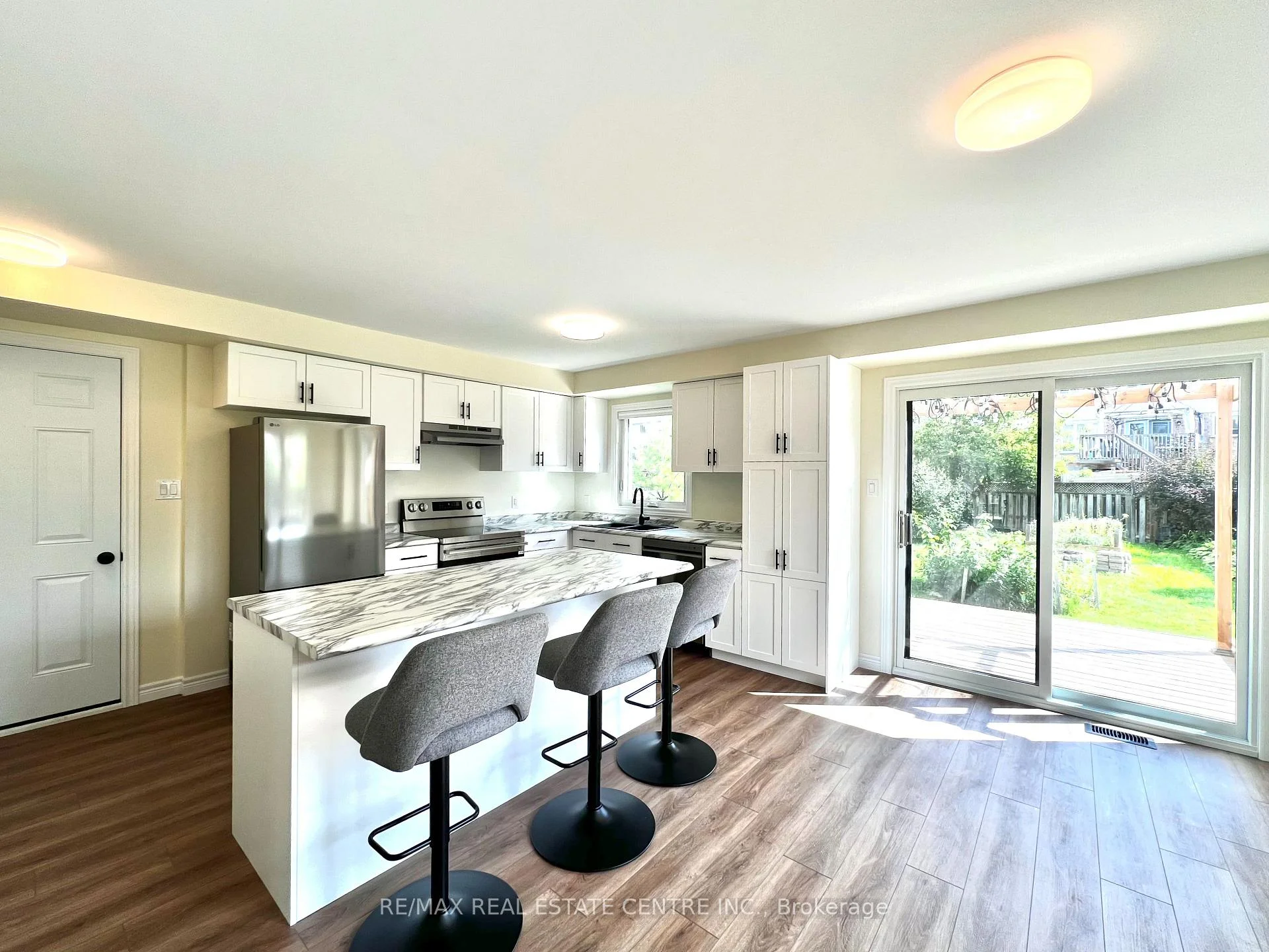 Photo 22 of 716 Russel Court, Shelburne — HOMEH