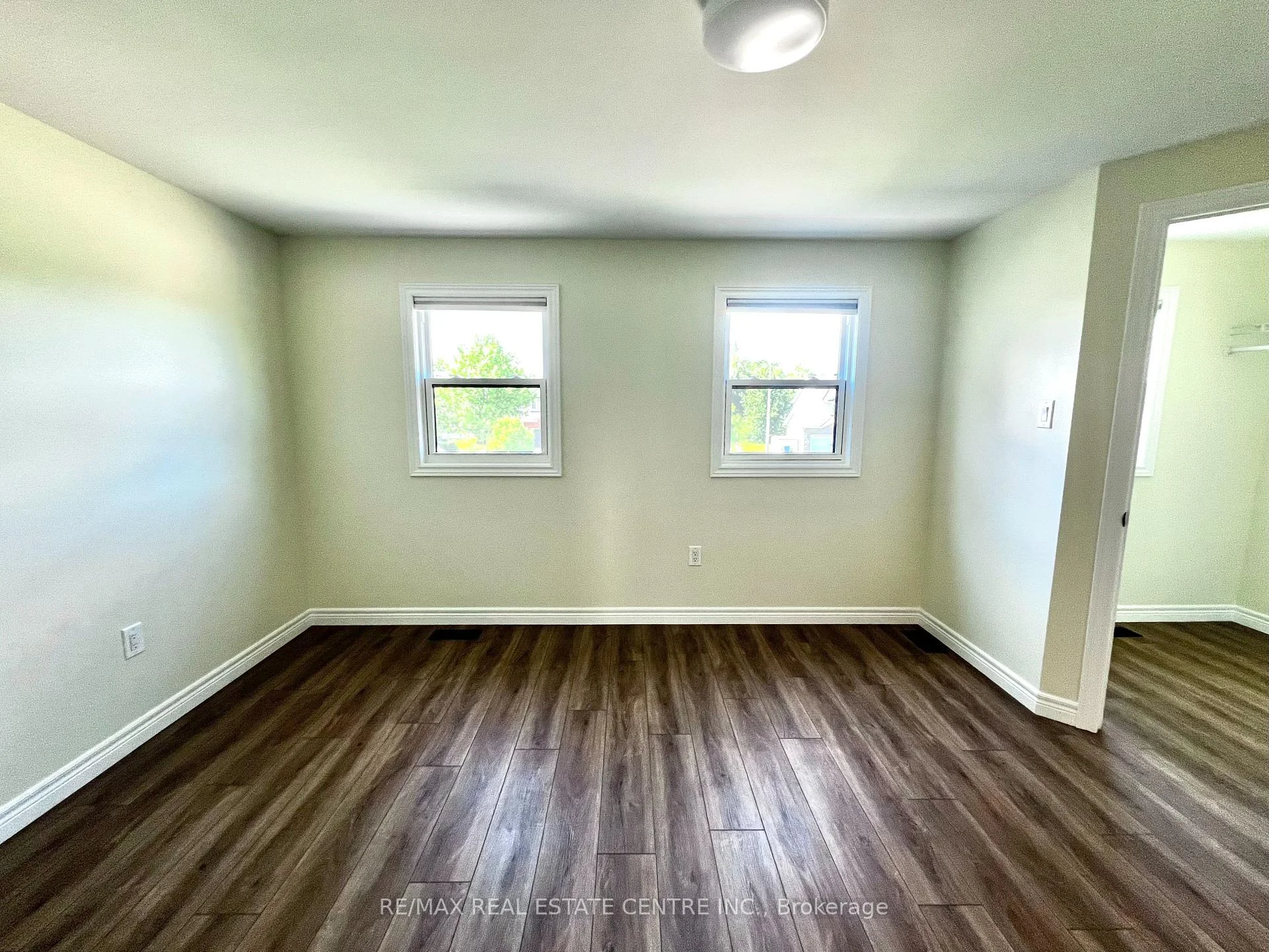 Photo 30 of 716 Russel Court, Shelburne — HOMEH