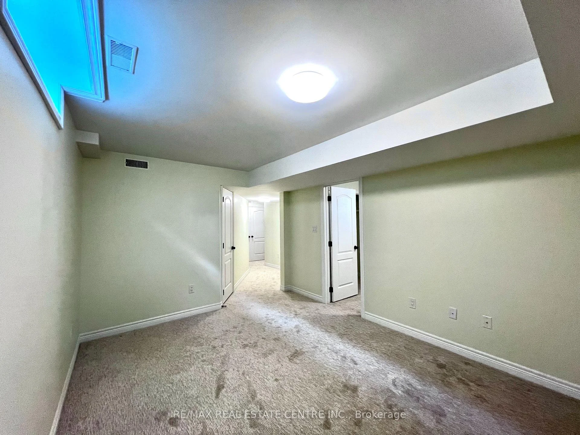 Photo 68 of 716 Russel Court, Shelburne — HOMEH