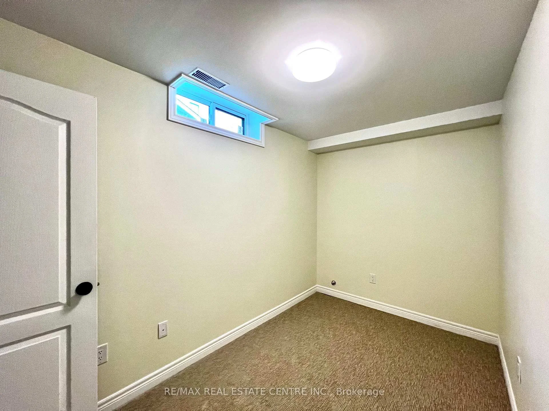 Photo 71 of 716 Russel Court, Shelburne — HOMEH
