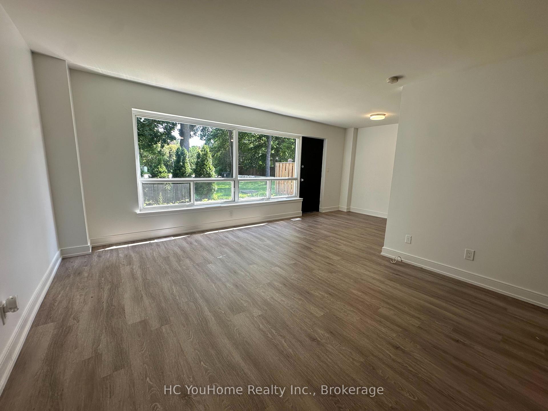 Photo 2 of Unit 11, 5 Cheviot Place, Etobicoke, Princess-Rosethorn — HOMEH