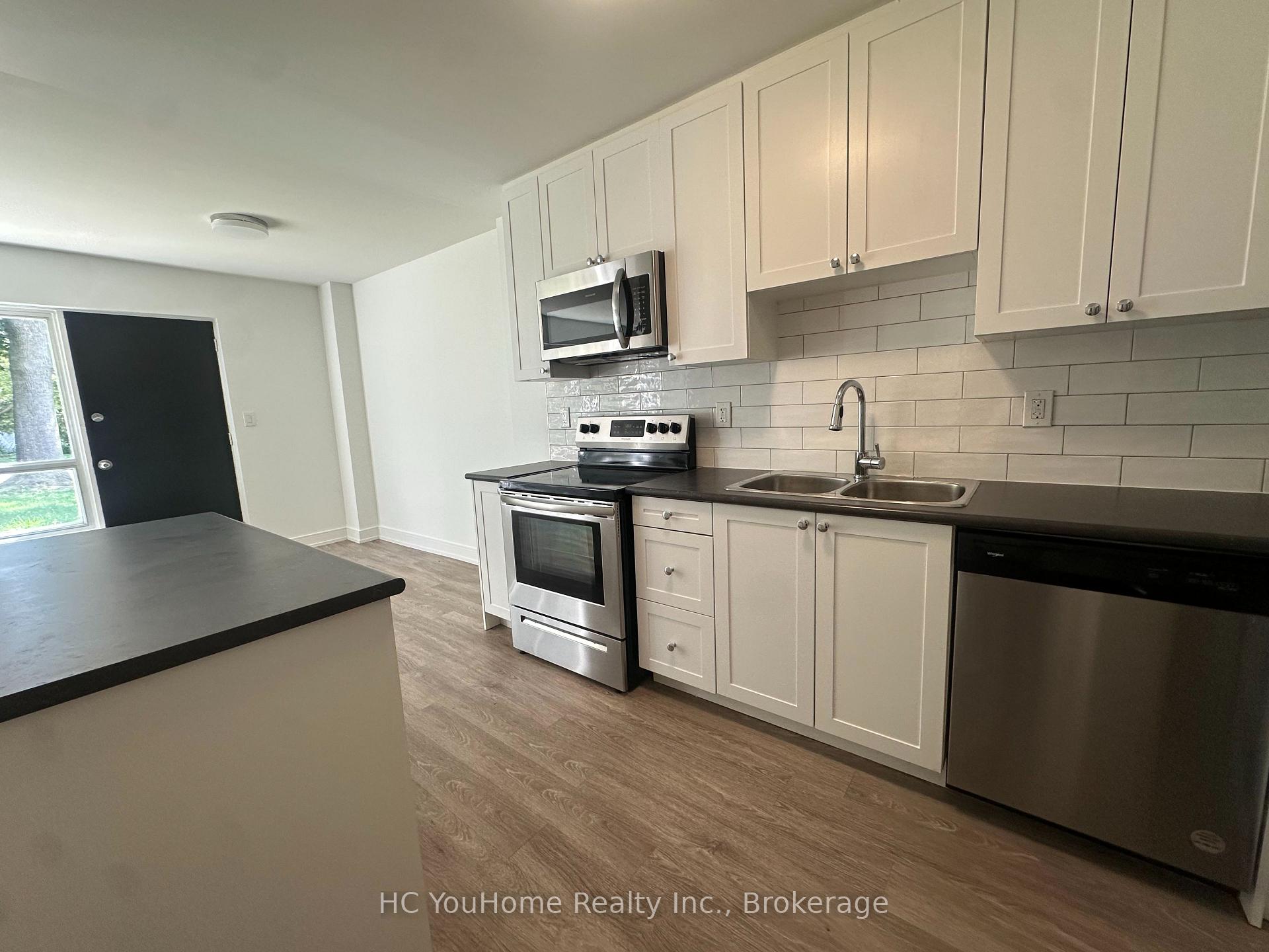 Photo 5 of Unit 11, 5 Cheviot Place, Etobicoke, Princess-Rosethorn — HOMEH