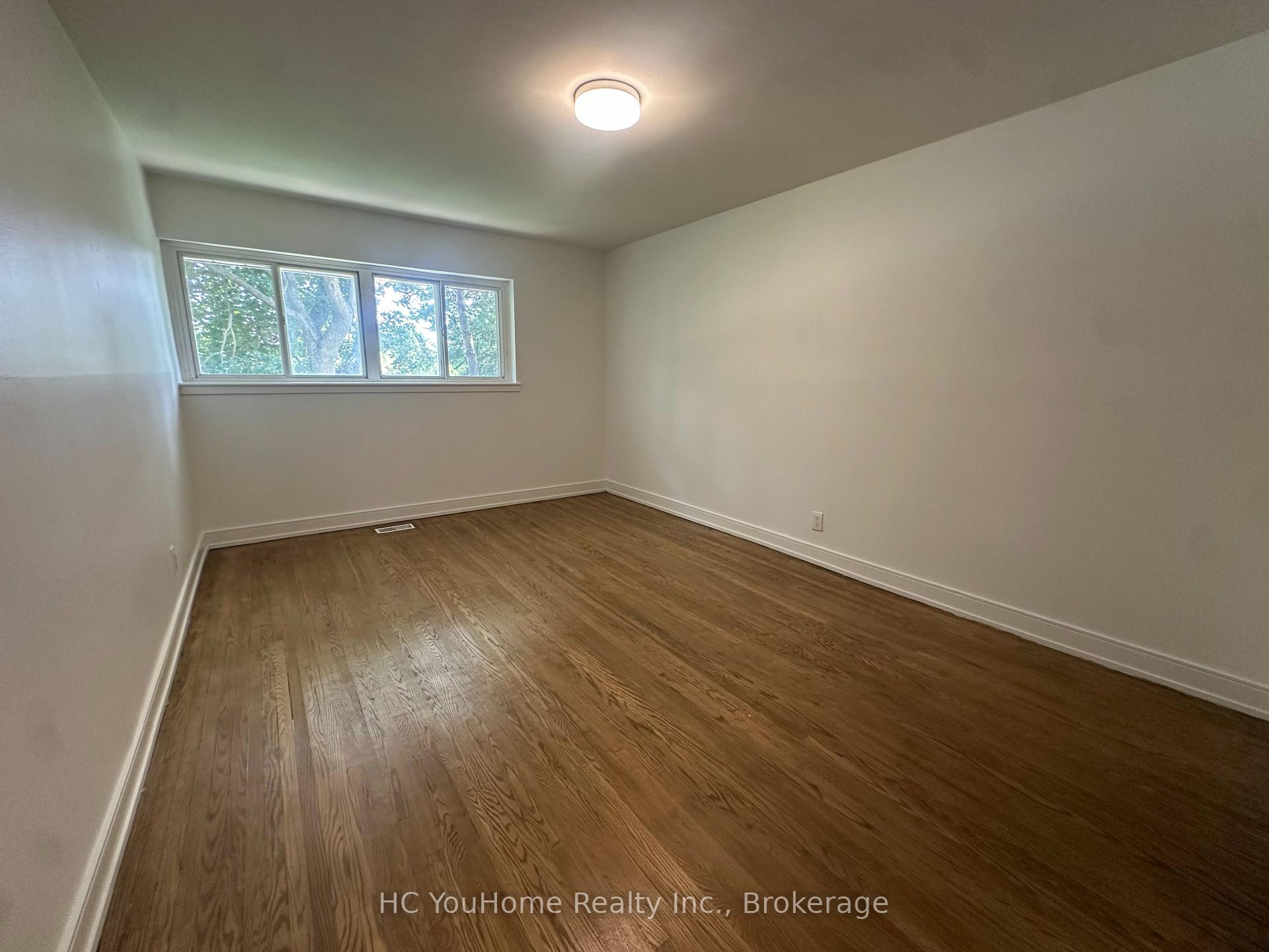 Photo 8 of Unit 11, 5 Cheviot Place, Etobicoke, Princess-Rosethorn — HOMEH