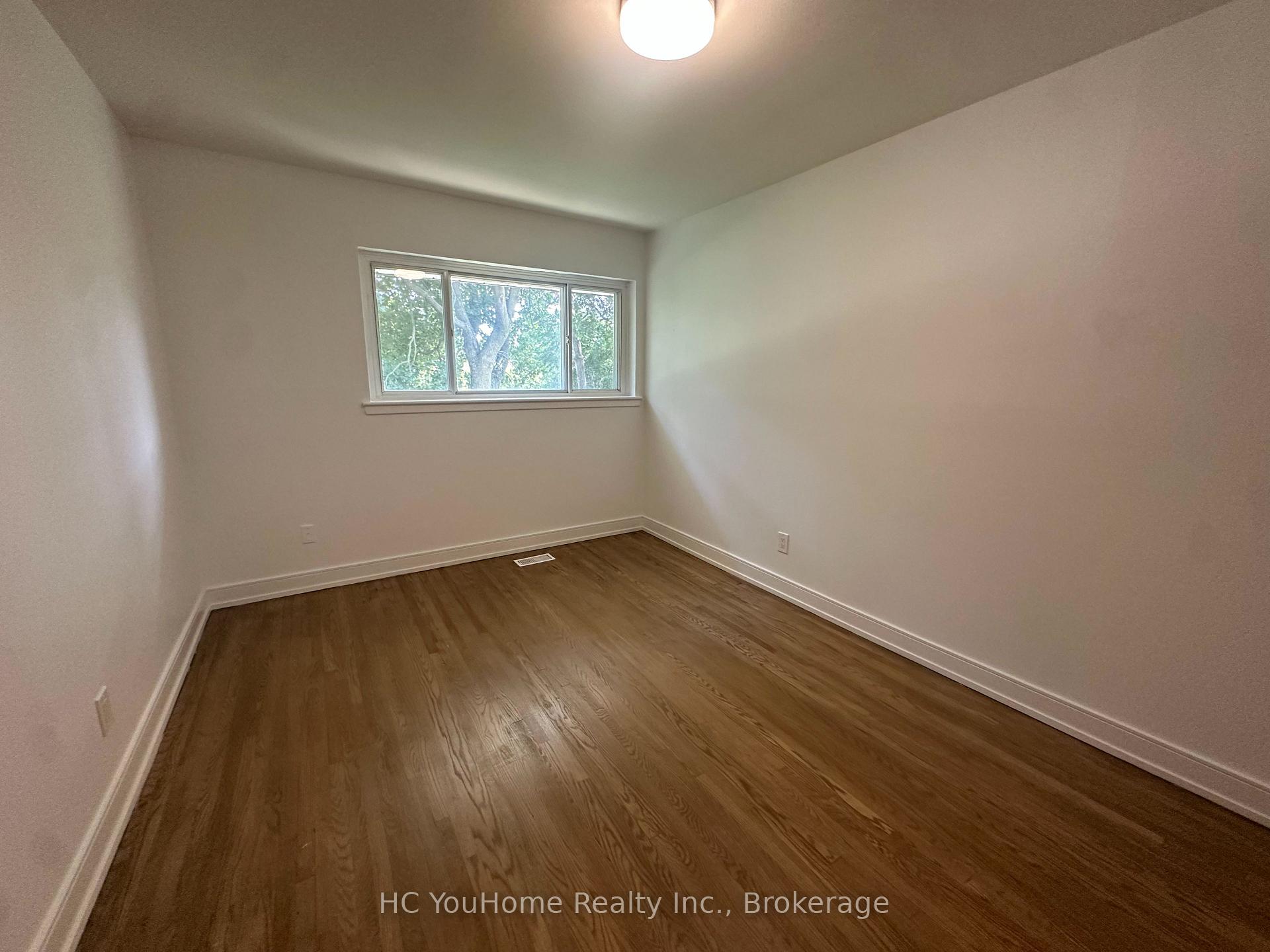 Photo 13 of Unit 11, 5 Cheviot Place, Etobicoke, Princess-Rosethorn — HOMEH