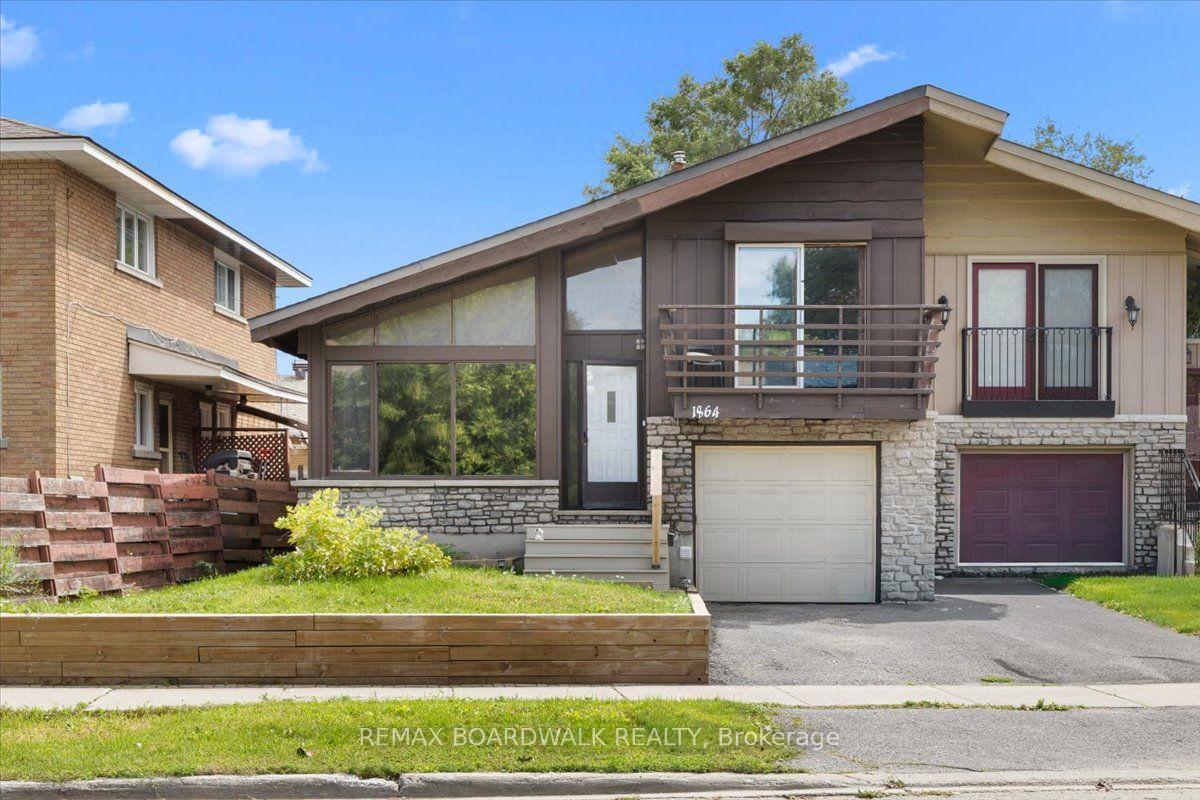 Photo of 1864 Lenester Avenue W