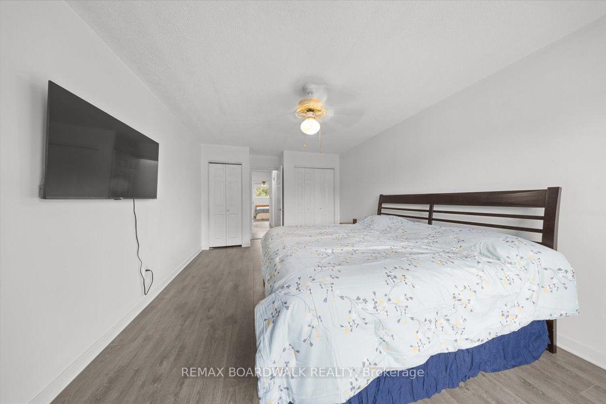 Photo 20 of 1864 Lenester Avenue W, Ottawa, McKellar Heights/Glabar Park — HOMEH