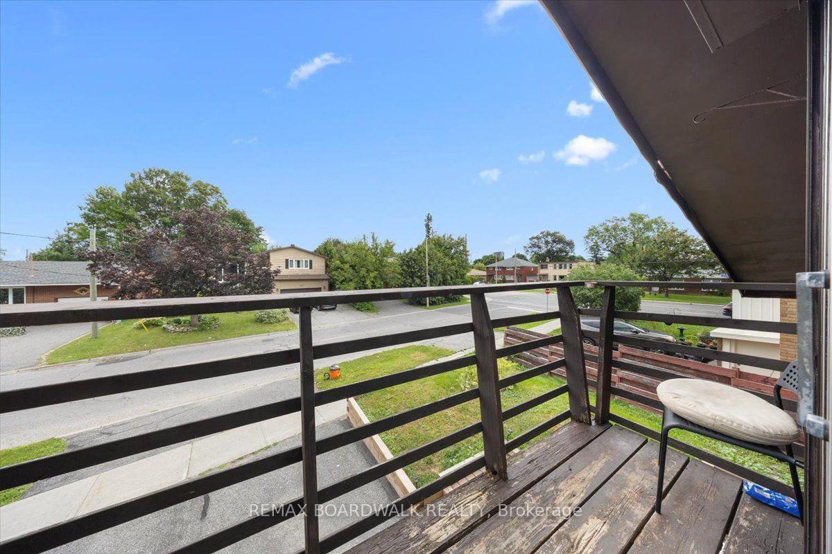 Photo 21 of 1864 Lenester Avenue W, Ottawa, McKellar Heights/Glabar Park — HOMEH