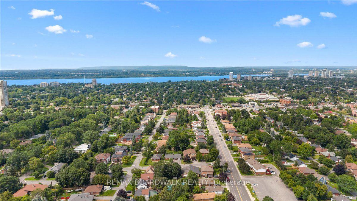 Photo 42 of 1864 Lenester Avenue W, Ottawa, McKellar Heights/Glabar Park — HOMEH