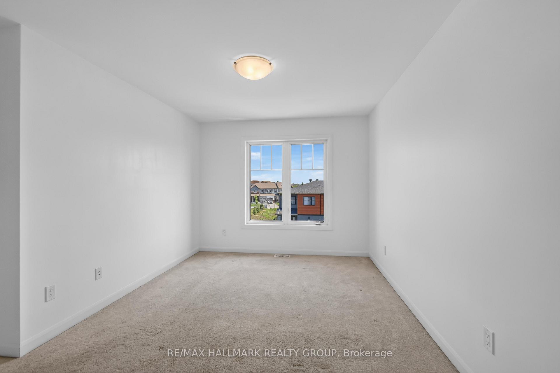 Photo 23 of 312 Shepperton Street, Ottawa, Avalon East — HOMEH