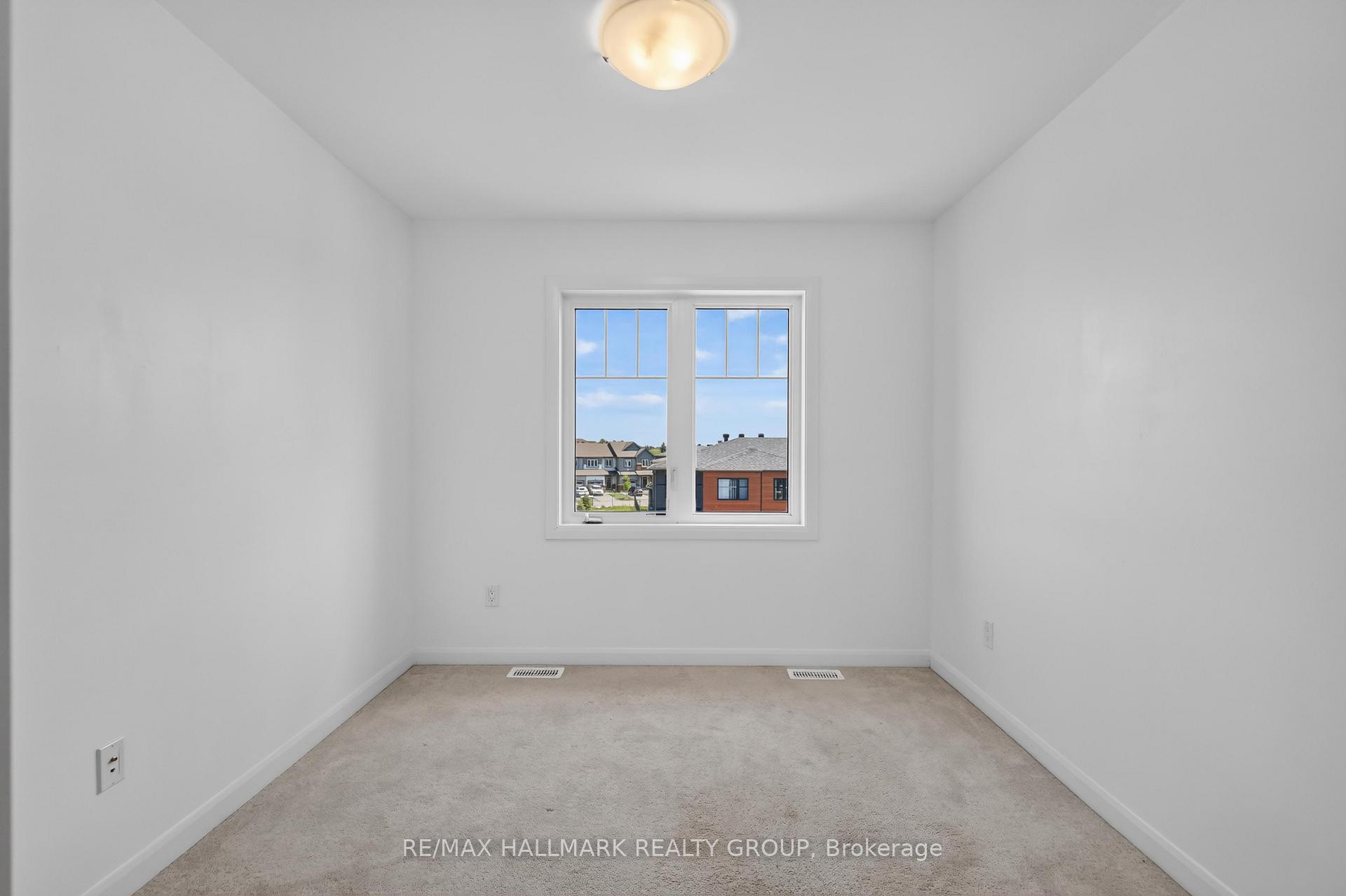 Photo 28 of 312 Shepperton Street, Ottawa, Avalon East — HOMEH