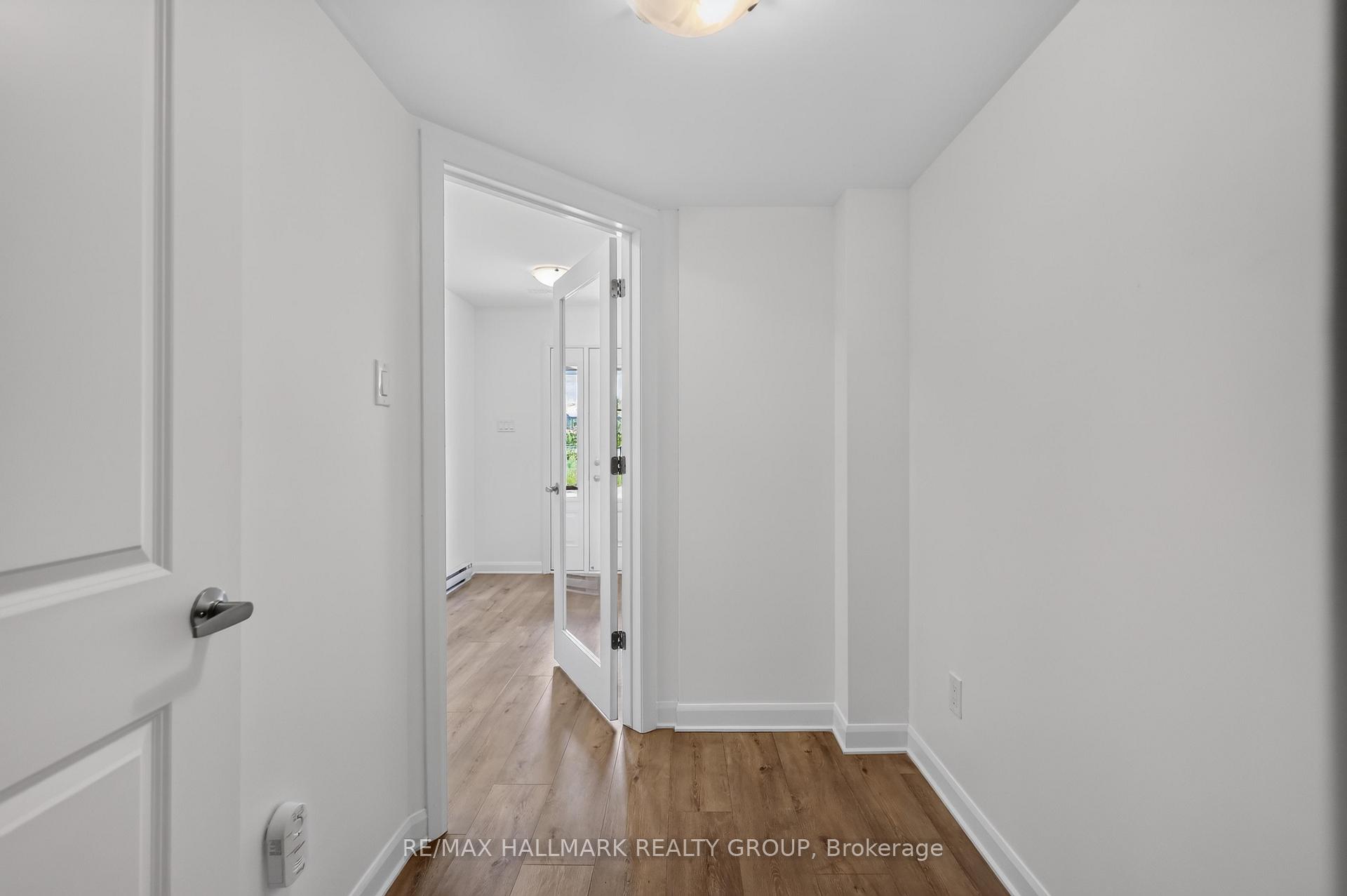 Photo 34 of 312 Shepperton Street, Ottawa, Avalon East — HOMEH