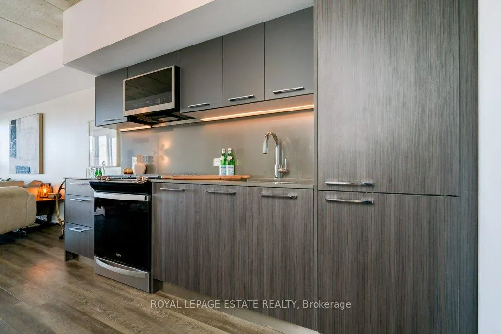 Photo 4 of Unit 403, 665 Queen Street E, Toronto, South Riverdale — HOMEH