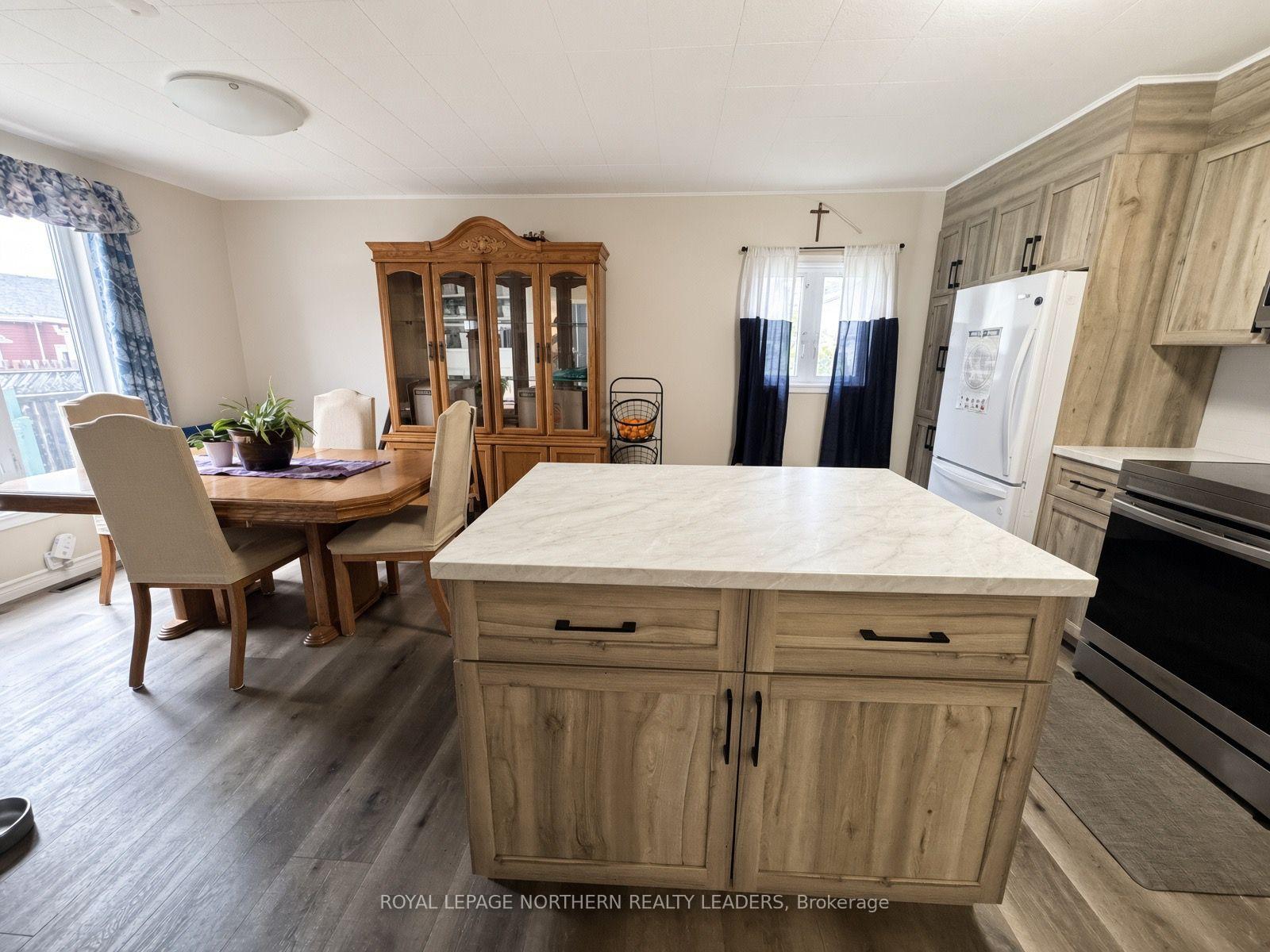 Photo 6 of 53 Columbus Avenue, Timmins, TS - SW — HOMEH