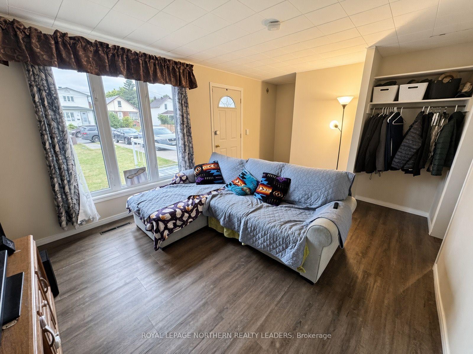Photo 11 of 53 Columbus Avenue, Timmins, TS - SW — HOMEH