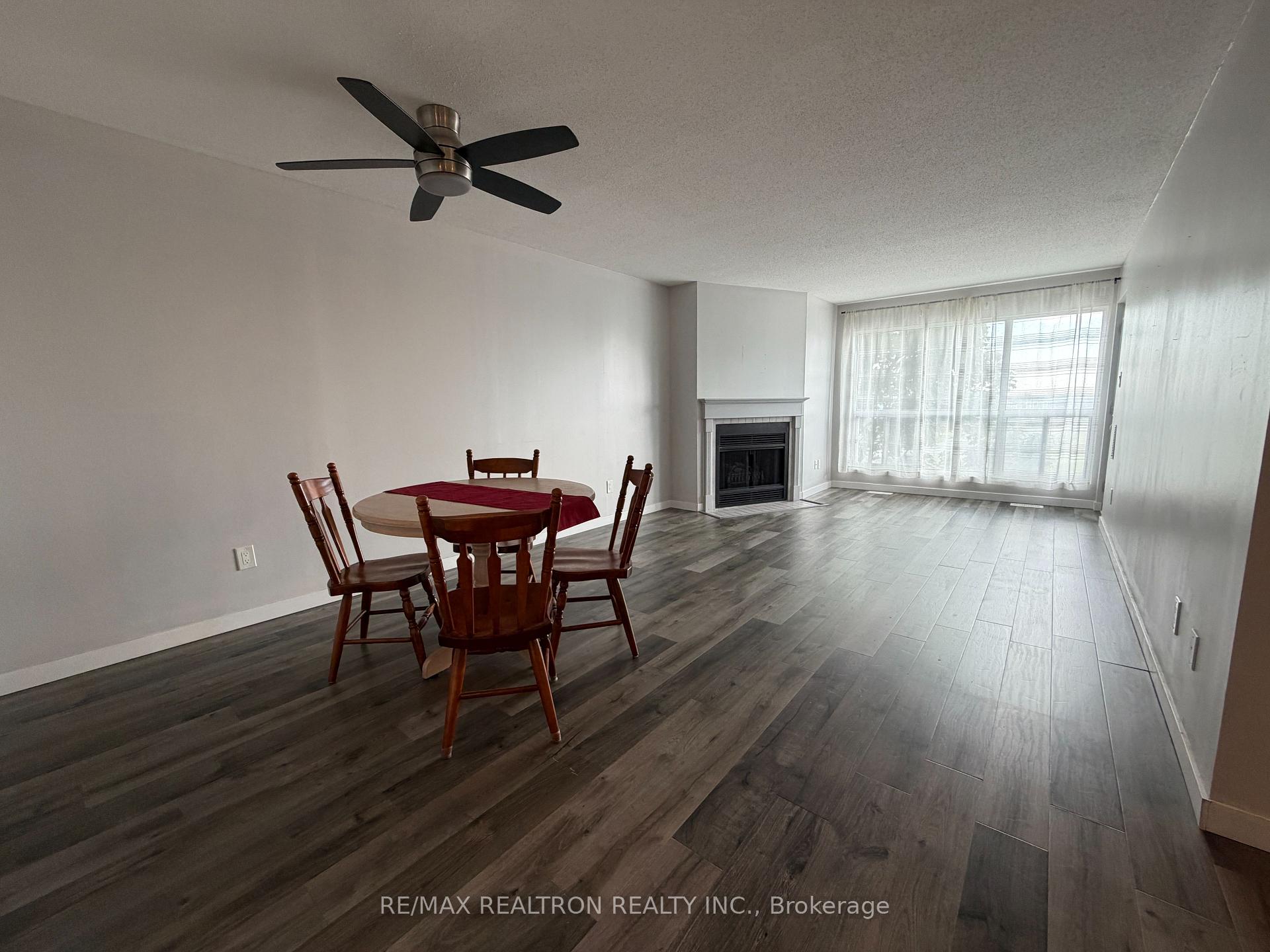 Photo 5 of Unit 303, 126 Bell Farm Road, Barrie, Alliance — HOMEH