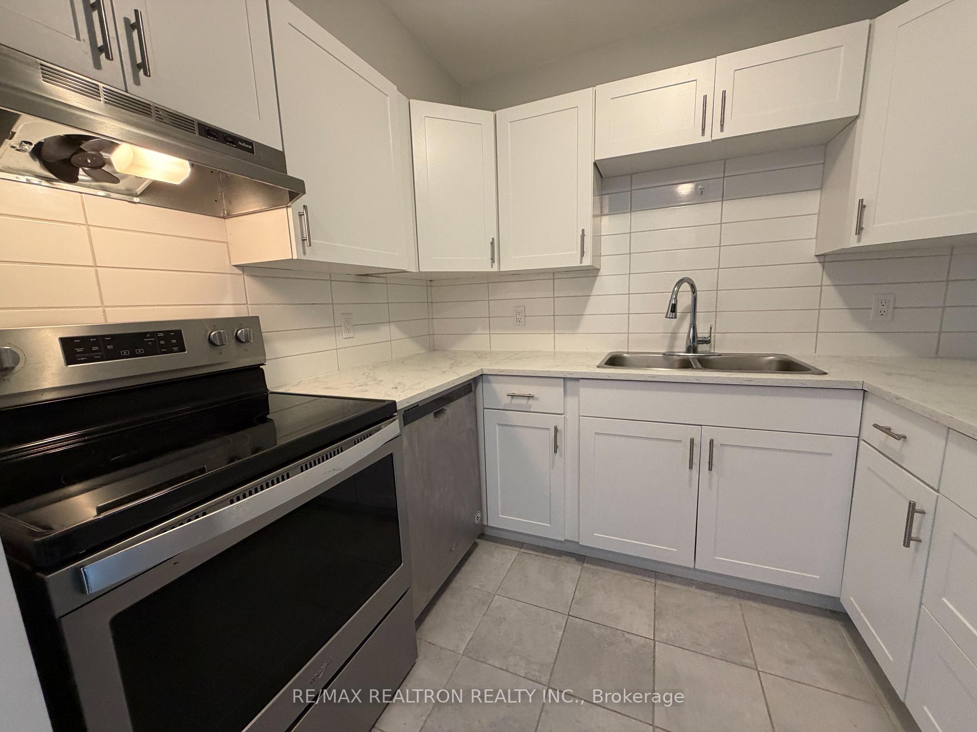 Photo 13 of Unit 303, 126 Bell Farm Road, Barrie, Alliance — HOMEH