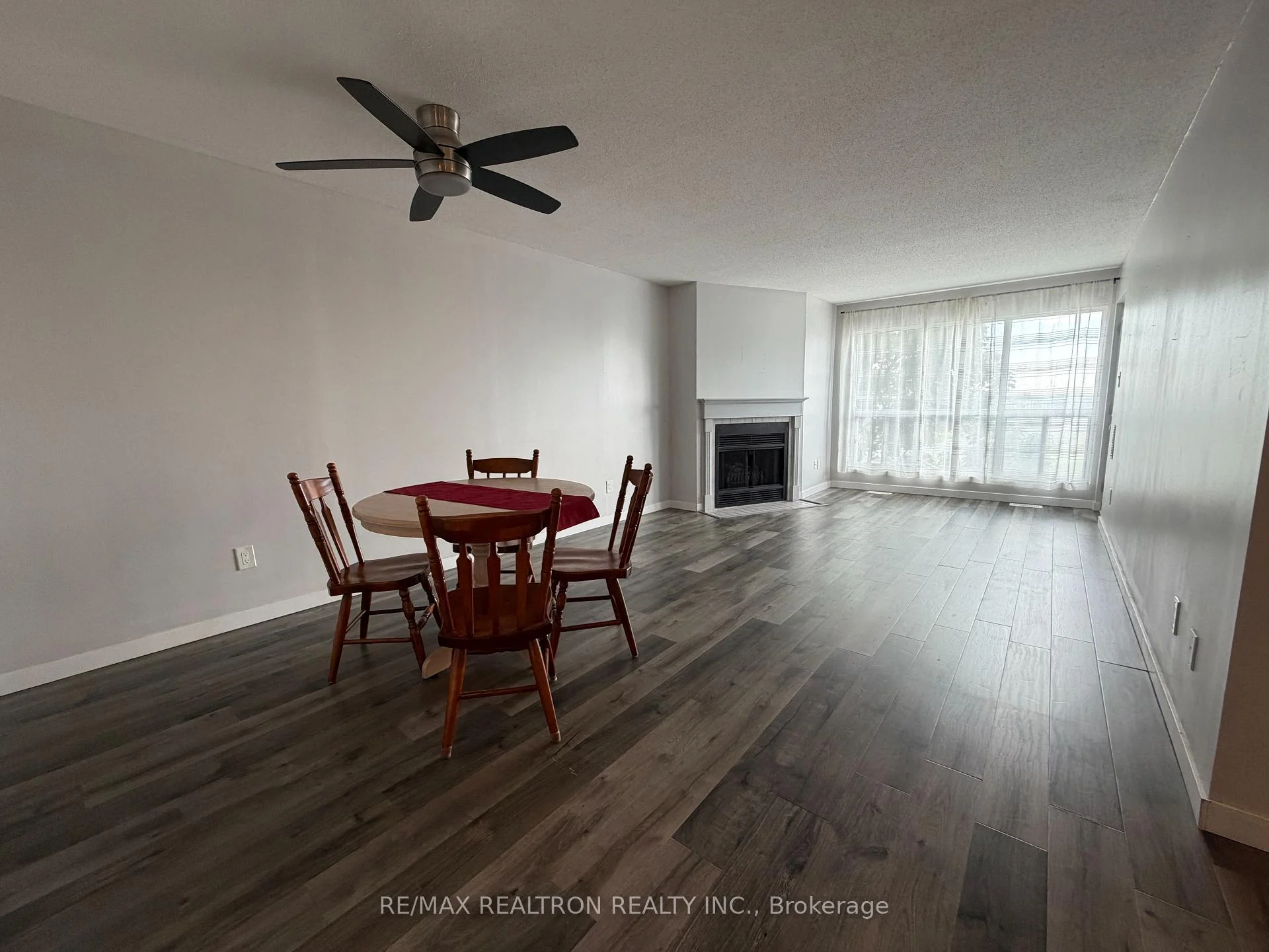 Photo 6 of Unit 303, 126 Bell Farm Road, Barrie, Alliance — HOMEH
