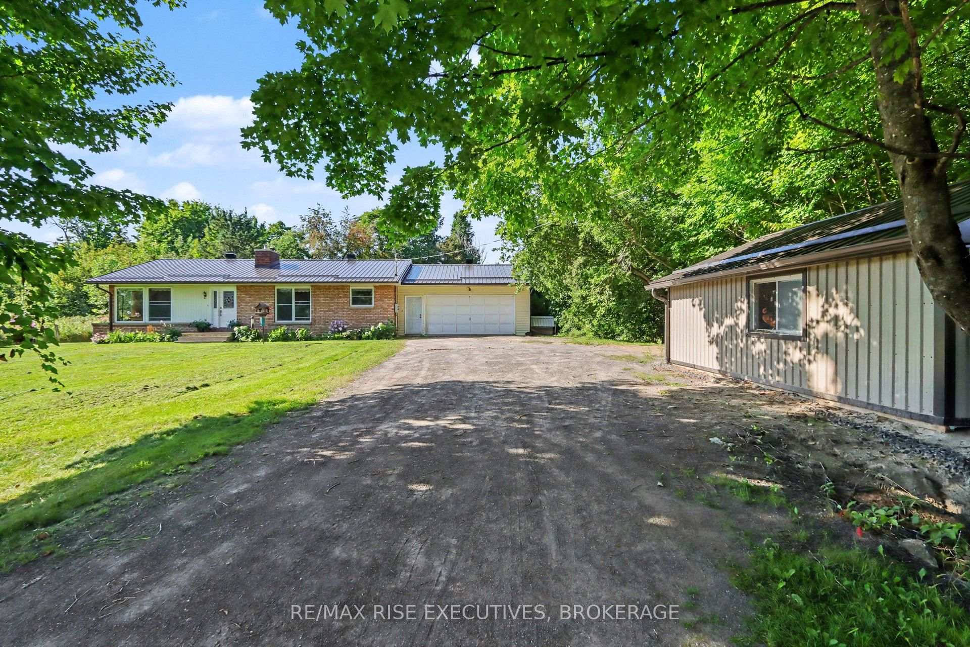 Photo 3 of 715 Hanna Road, Tay Valley, Bathurst/Burgess & Sherbrooke (South Sherbrooke) Twp — HOMEH