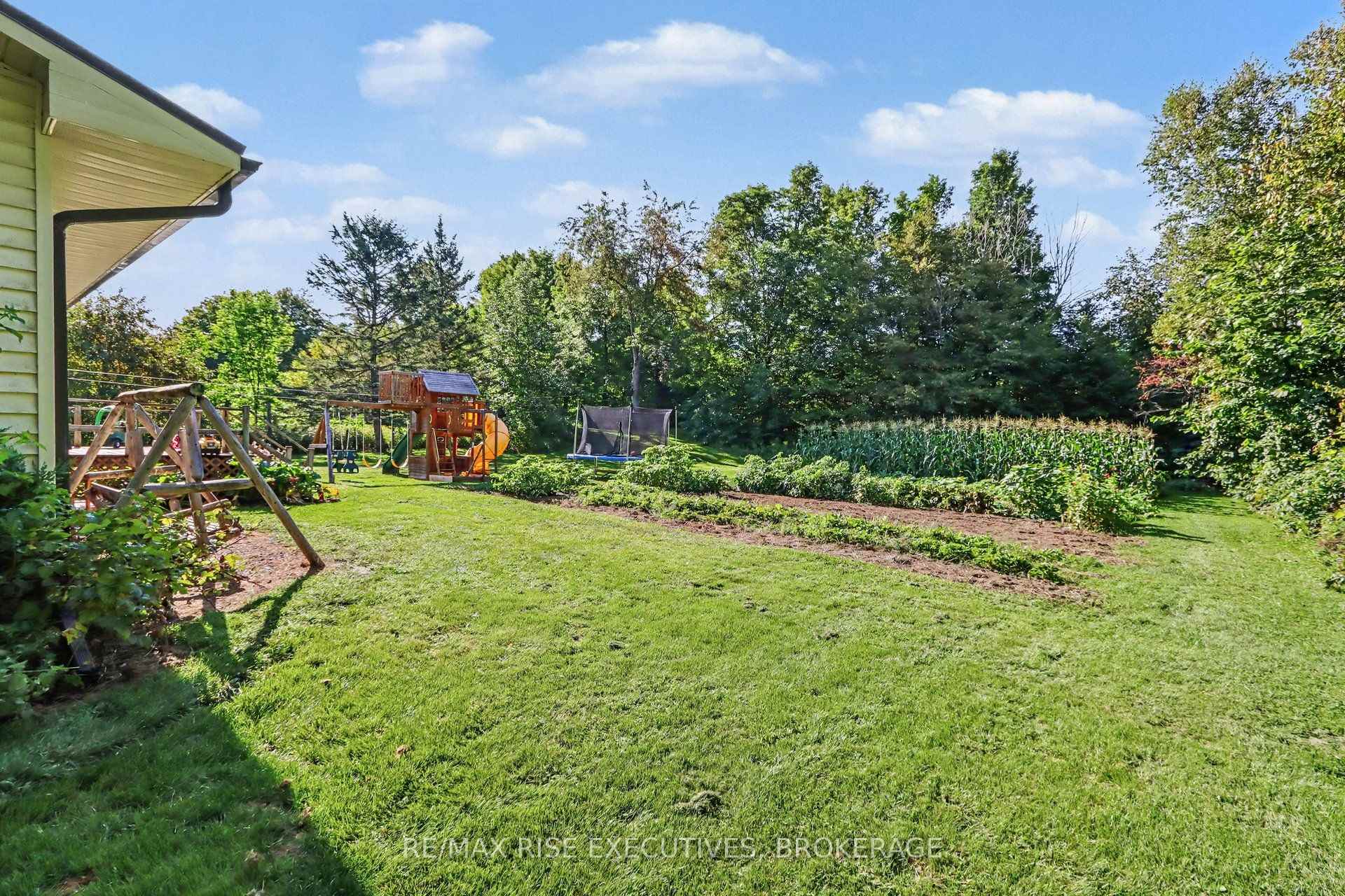 Photo 22 of 715 Hanna Road, Tay Valley, Bathurst/Burgess & Sherbrooke (South Sherbrooke) Twp — HOMEH