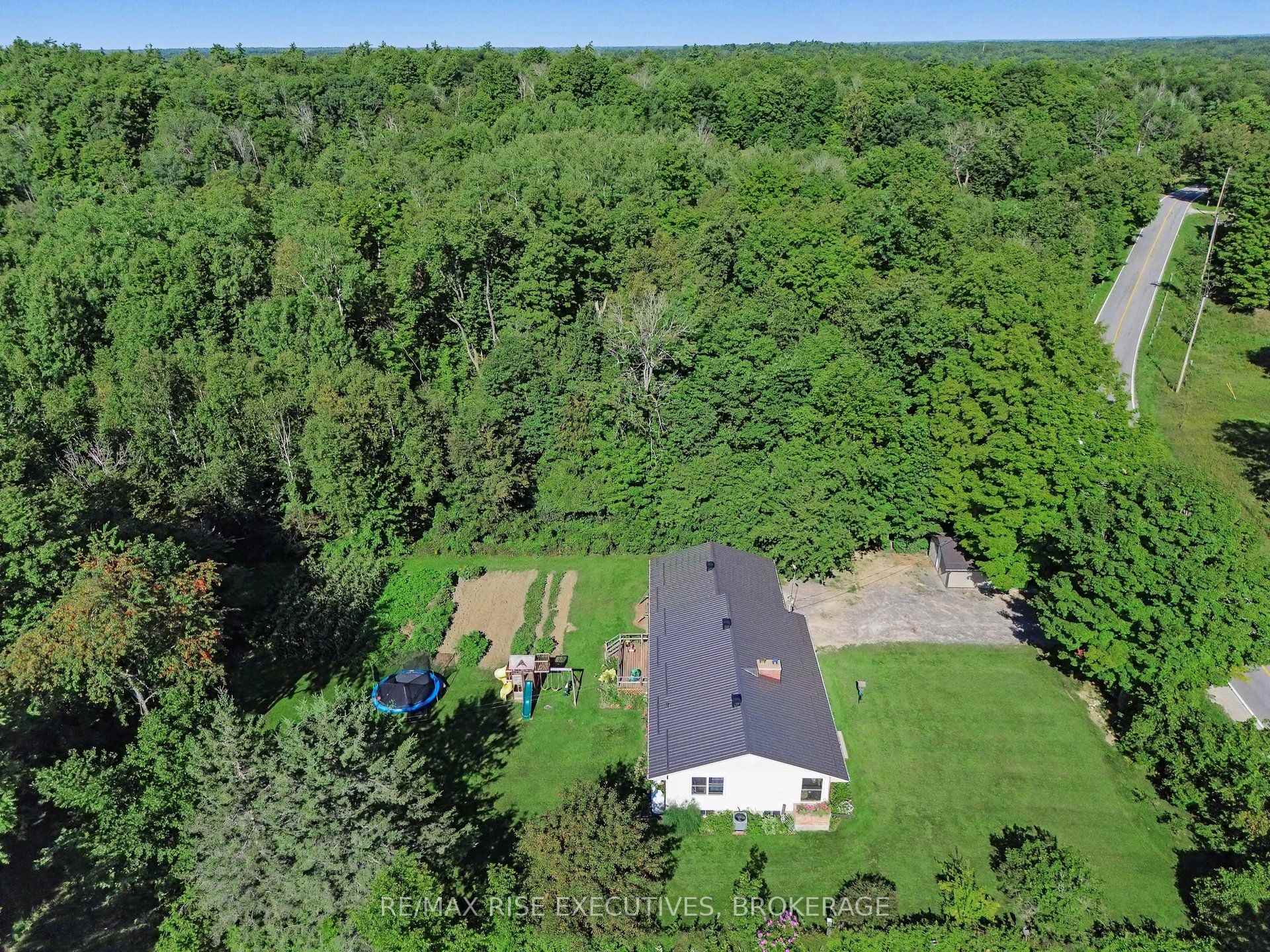 Photo 26 of 715 Hanna Road, Tay Valley, Bathurst/Burgess & Sherbrooke (South Sherbrooke) Twp — HOMEH