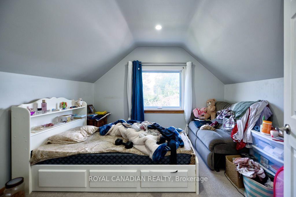 Photo 15 of 974 Queensdale Avenue E, Hamilton, Sunninghill — HOMEH
