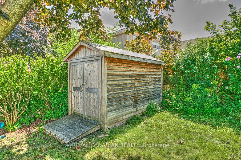 Photo 24 of 974 Queensdale Avenue E, Hamilton, Sunninghill — HOMEH