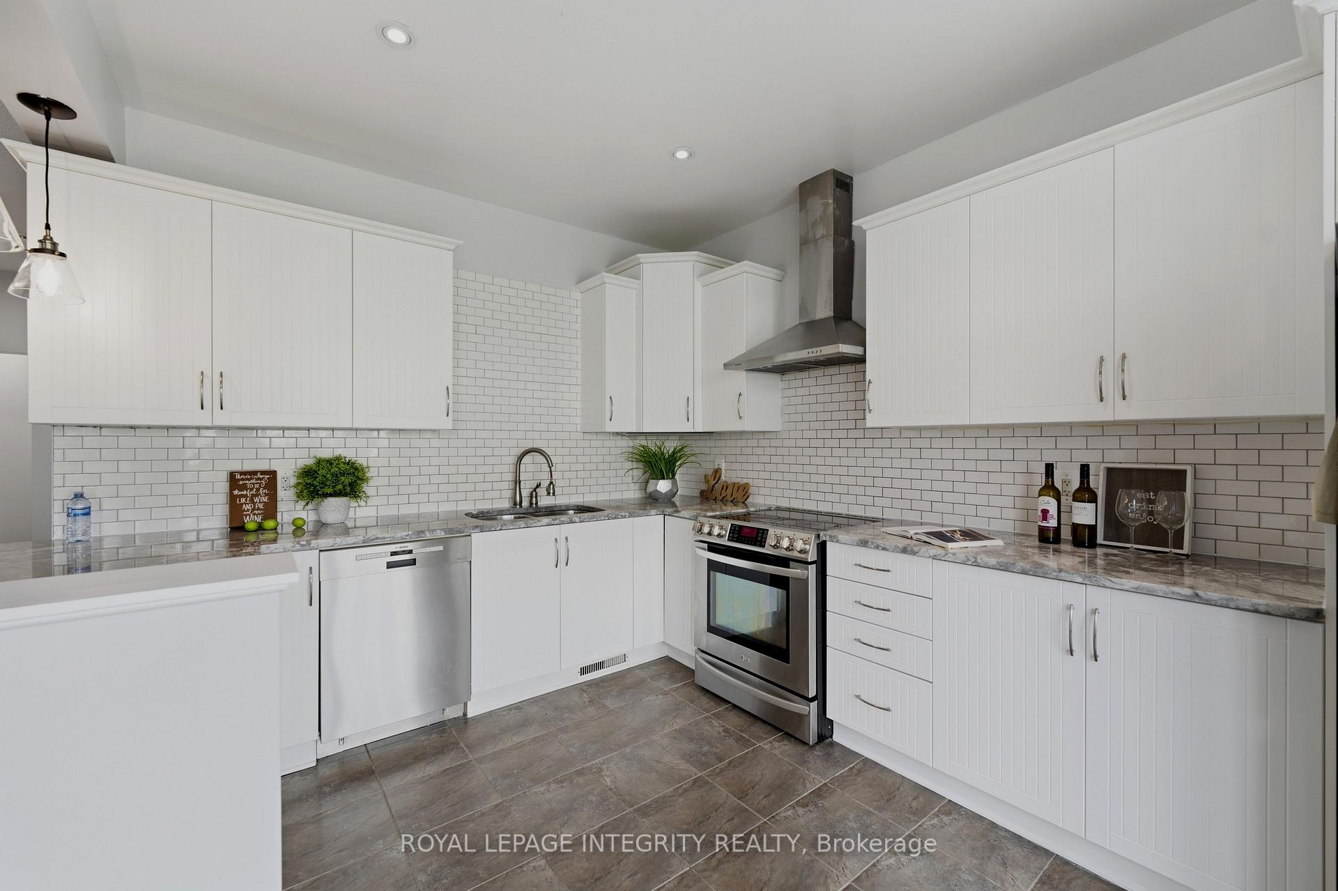 Photo 14 of 223 Huntsville Drive, Ottawa, Kanata - Kanata Lakes/Heritage Hills — HOMEH